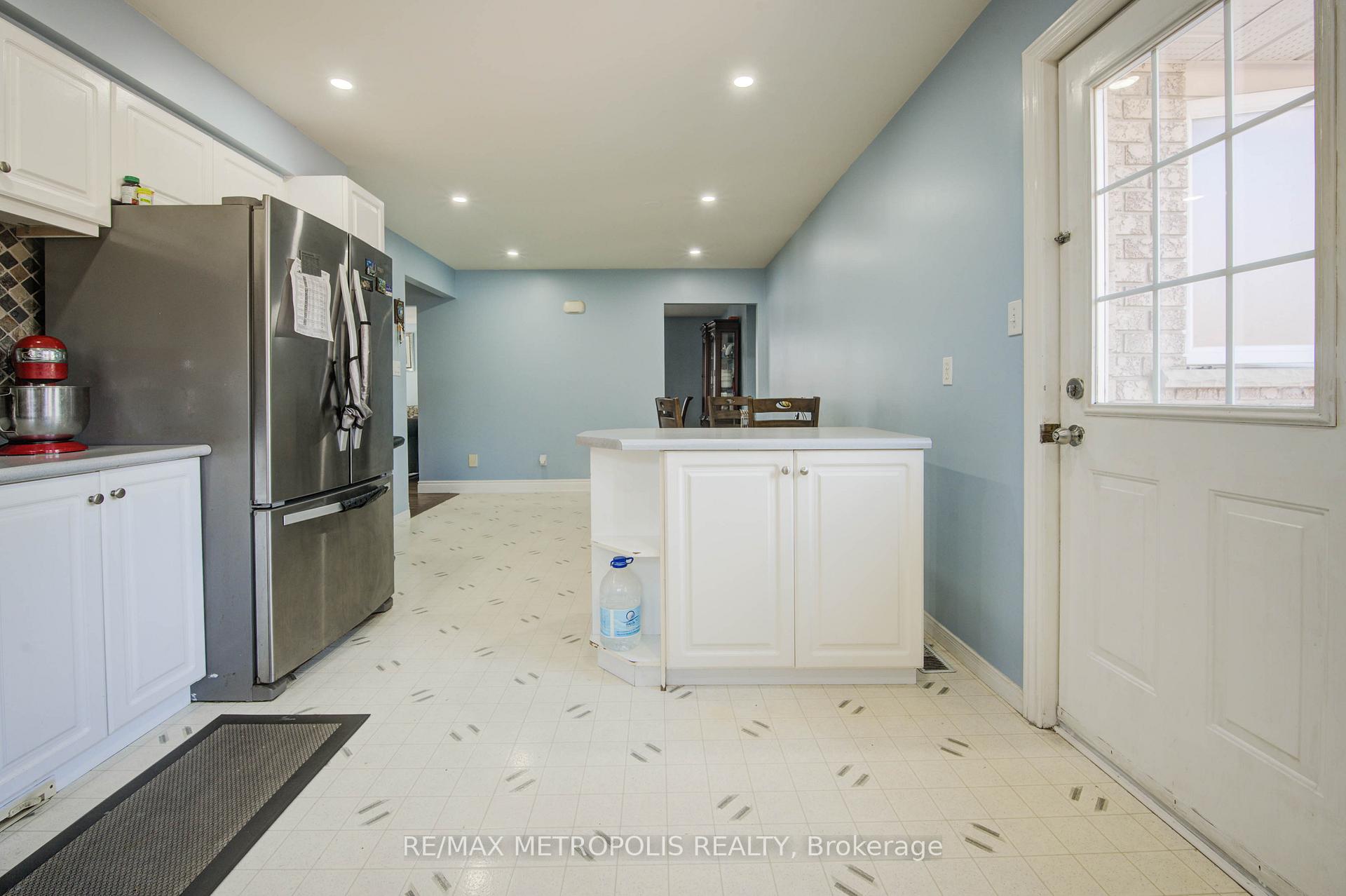 Photo 16 of 258 Saginaw Parkway, Cambridge, Fiddlesticks — HOMEH