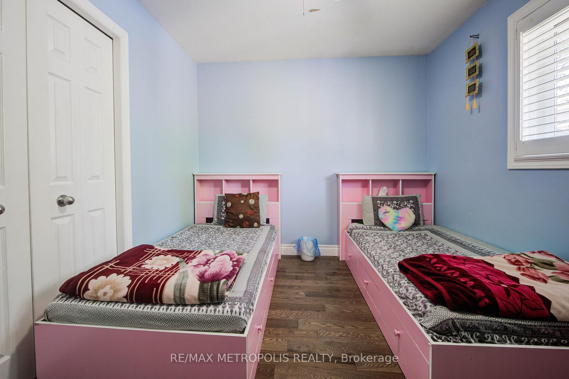 Photo 21 of 258 Saginaw Parkway, Cambridge, Fiddlesticks — HOMEH