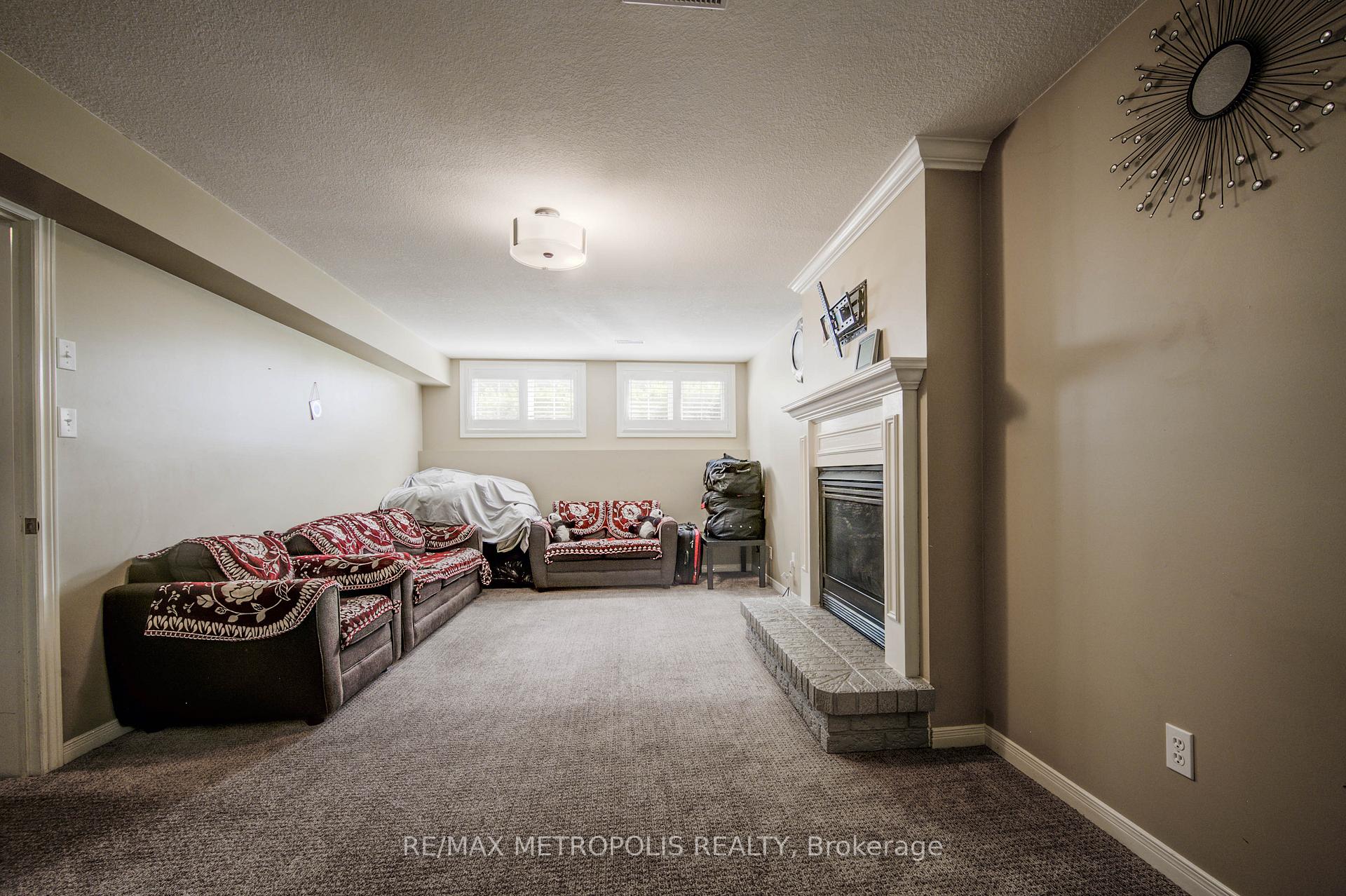 Photo 25 of 258 Saginaw Parkway, Cambridge, Fiddlesticks — HOMEH