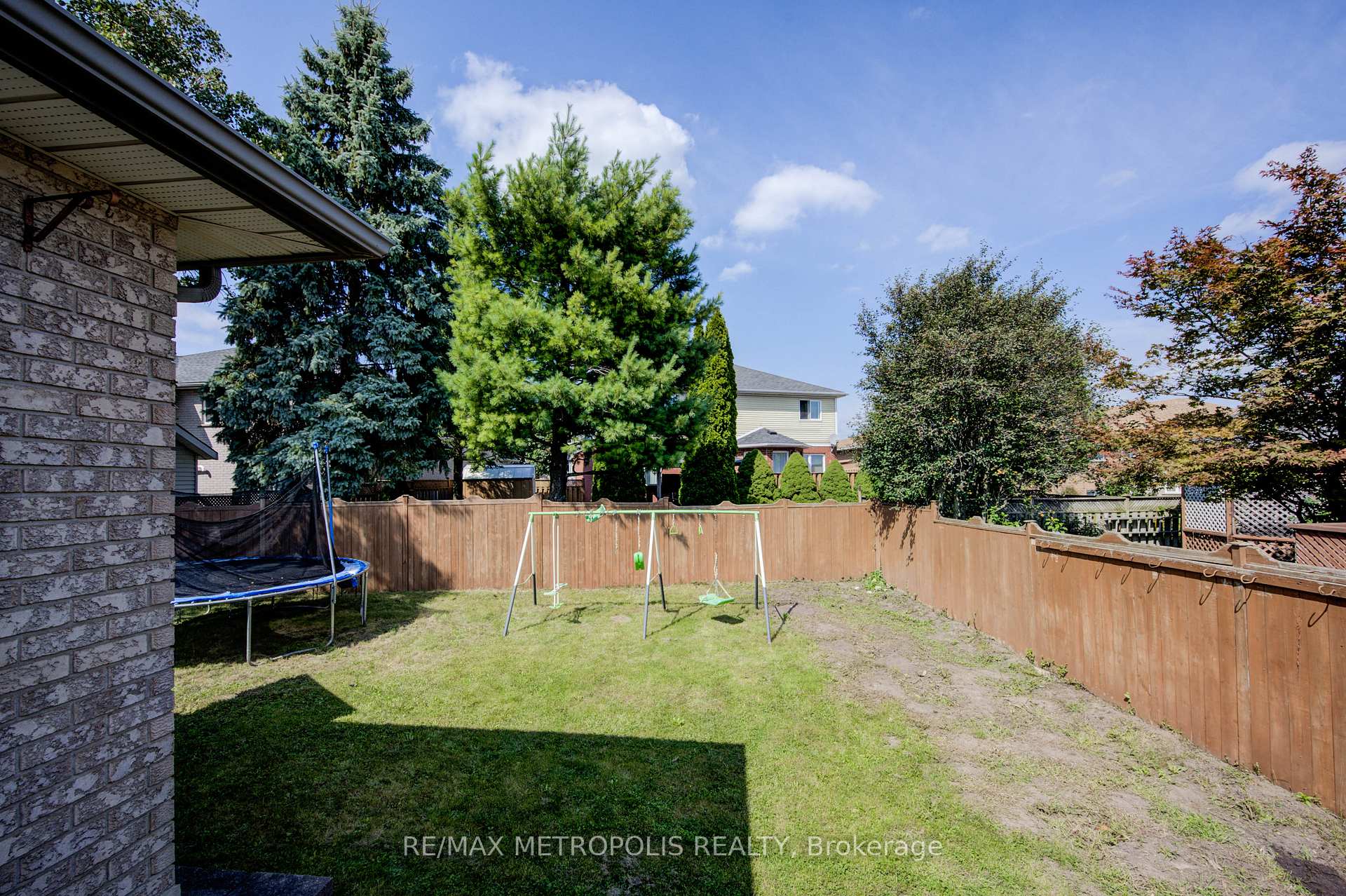 Photo 35 of 258 Saginaw Parkway, Cambridge, Fiddlesticks — HOMEH