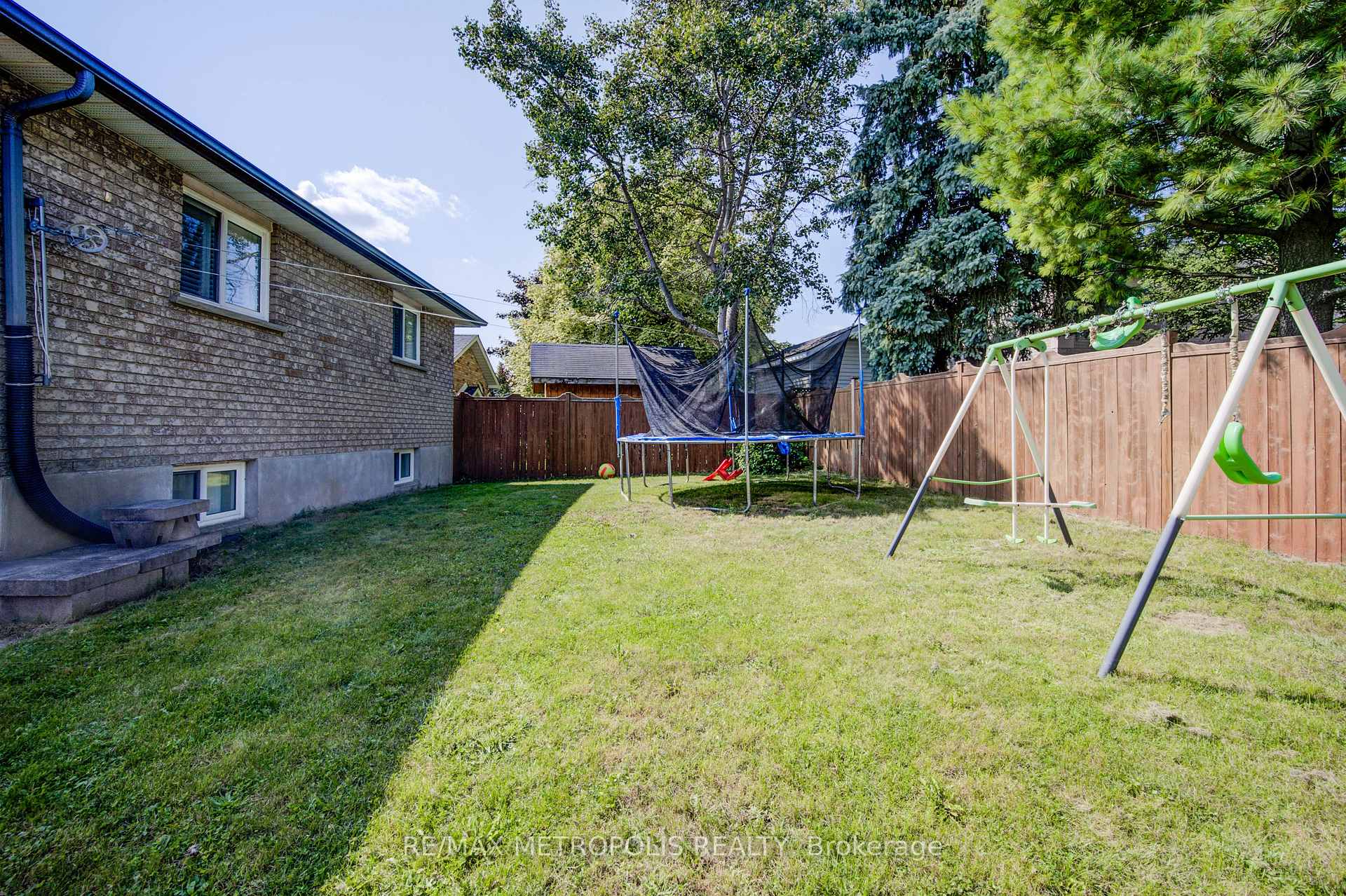 Photo 37 of 258 Saginaw Parkway, Cambridge, Fiddlesticks — HOMEH