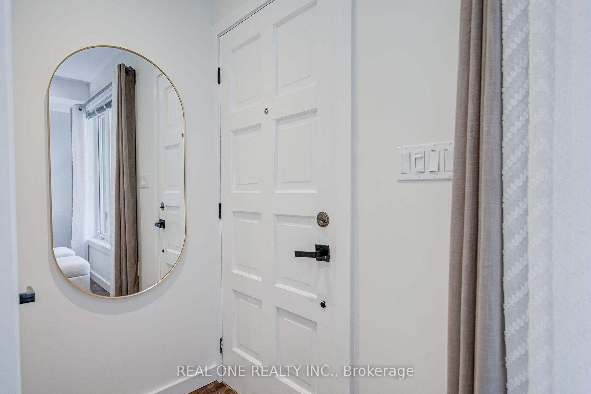 Photo 6 of 19 Battenberg Avenue, Toronto, Woodbine Corridor — HOMEH