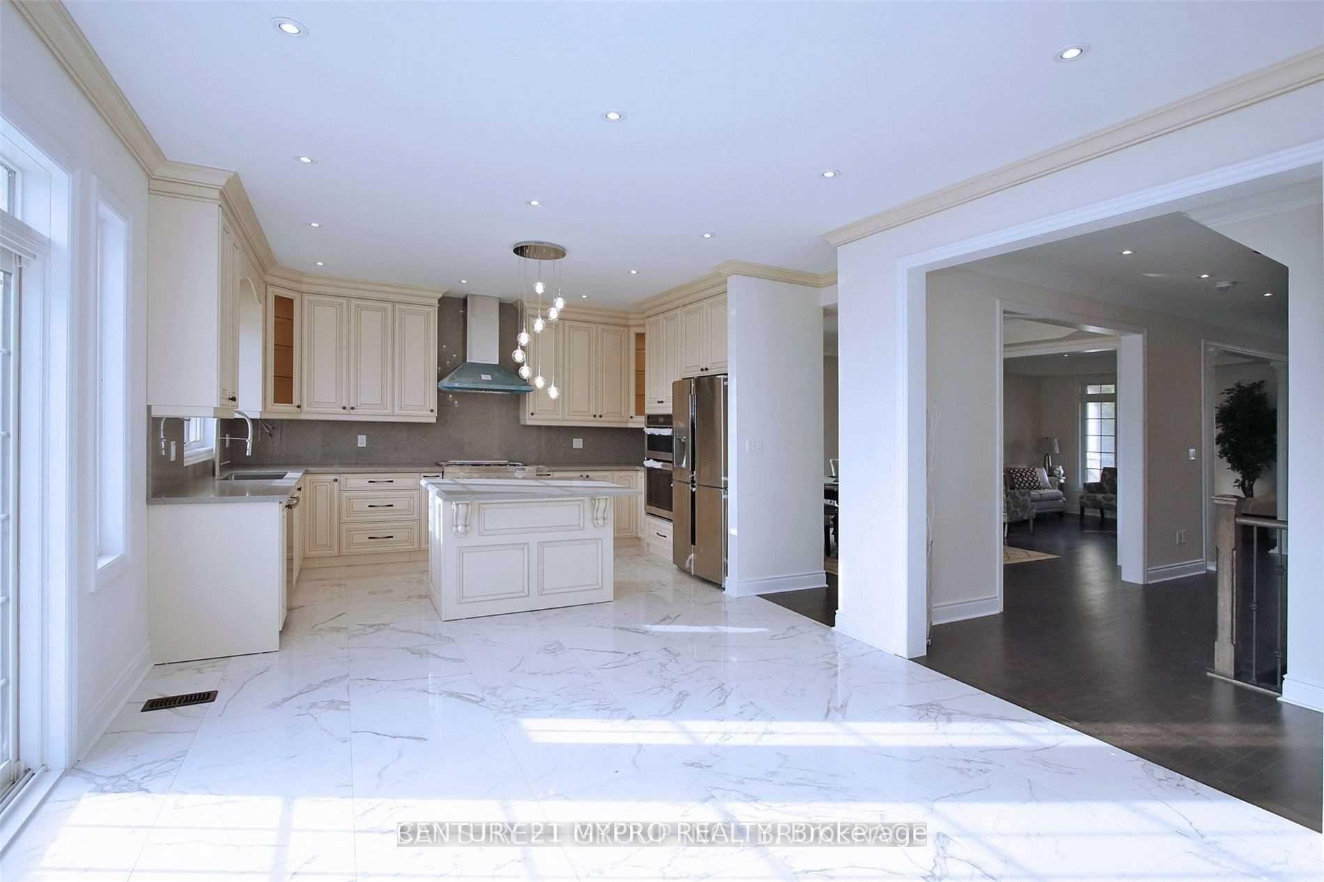 Photo 14 of 699 Mee Place, Newmarket, Stonehaven-Wyndham — HOMEH