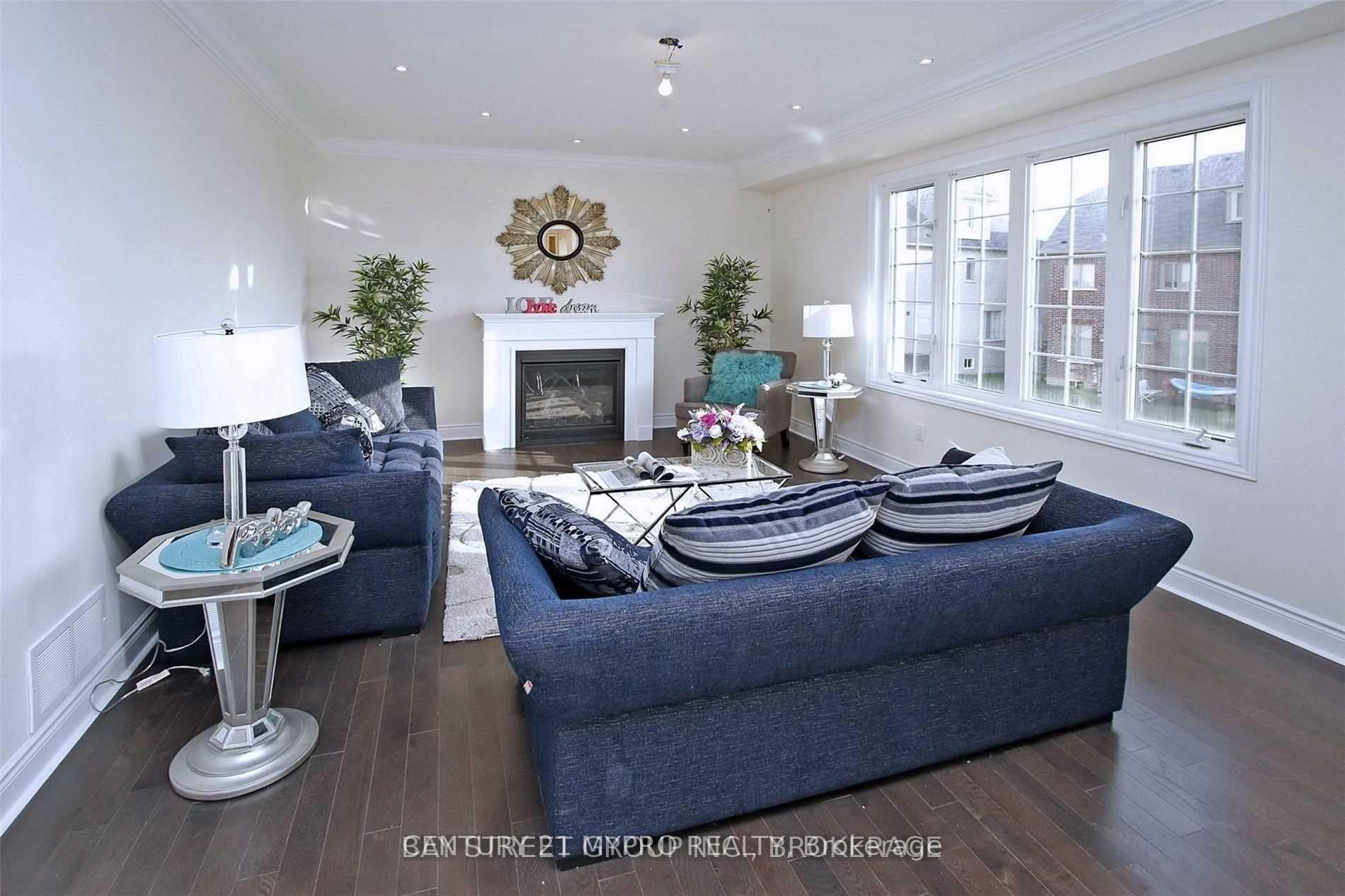 Photo 15 of 699 Mee Place, Newmarket, Stonehaven-Wyndham — HOMEH