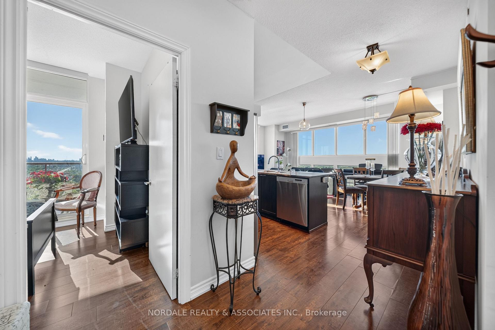 Photo 13 of Unit 2103, 1328 Birchmount Road, Scarborough, Wexford-Maryvale — HOMEH
