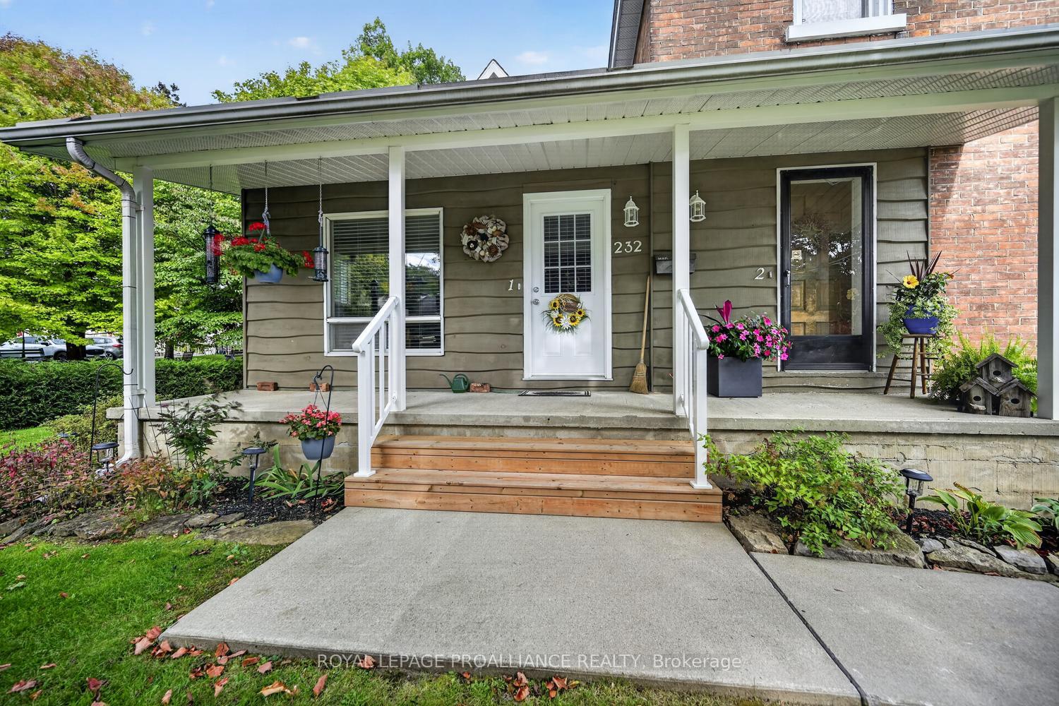 Photo 3 of 232 Park Street W, Prescott, Prescott — HOMEH
