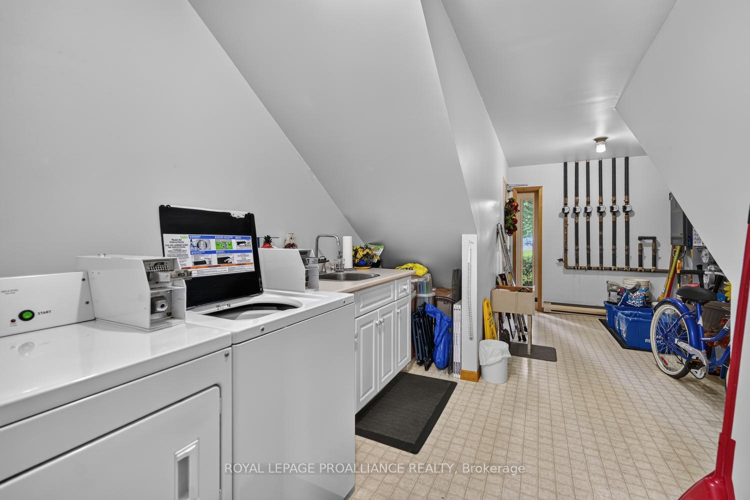 Photo 17 of 232 Park Street W, Prescott, Prescott — HOMEH
