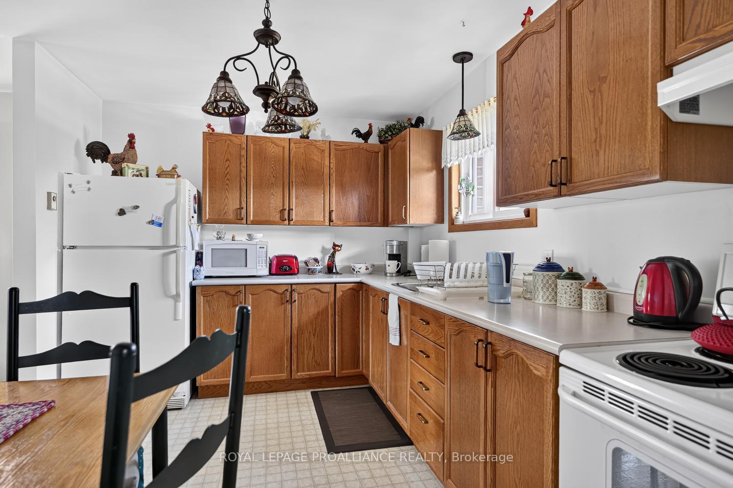 Photo 37 of 232 Park Street W, Prescott, Prescott — HOMEH