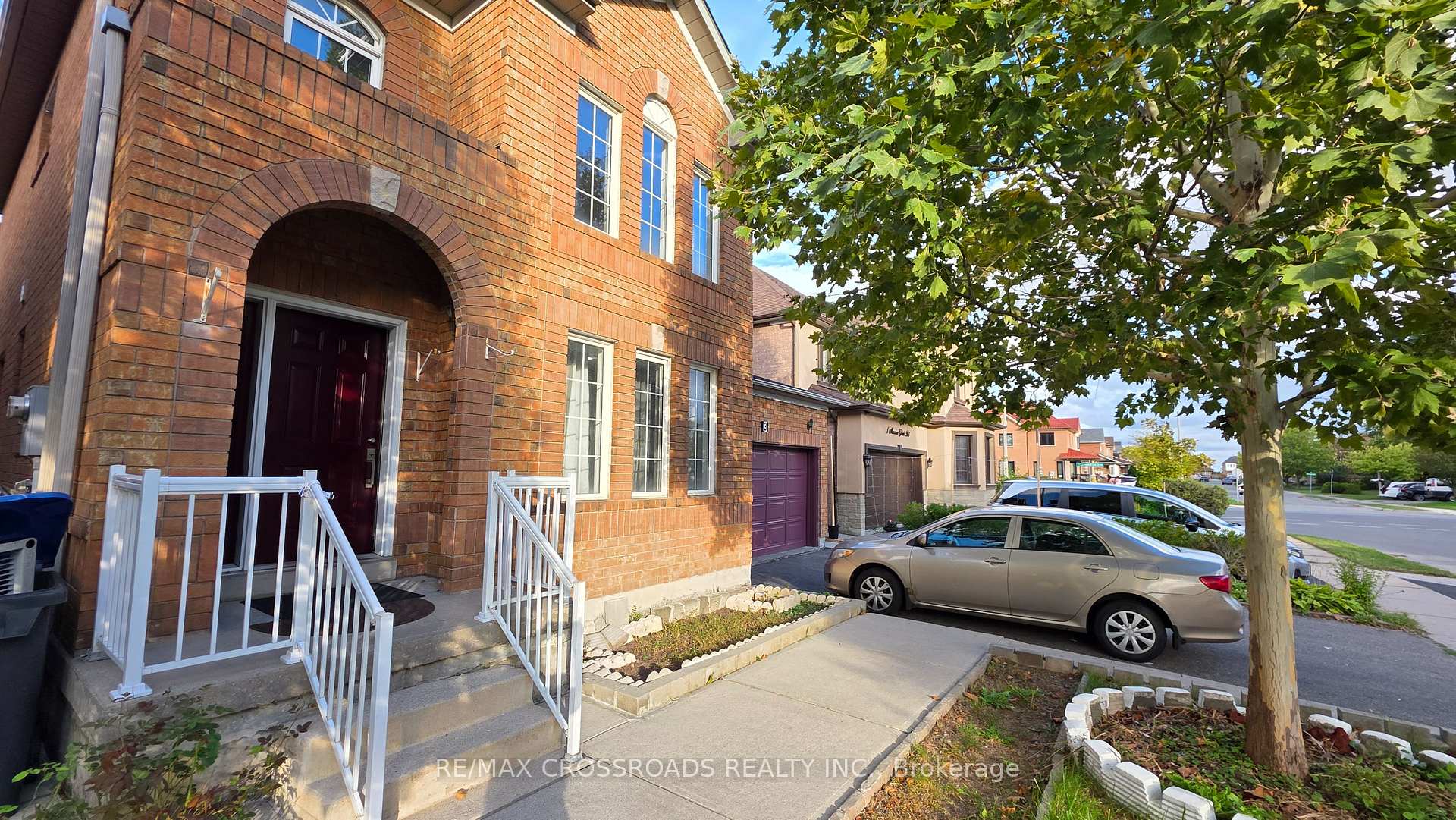 Photo 3 of 3 Meadow Glade Road, Brampton, Sandringham-Wellington — HOMEH