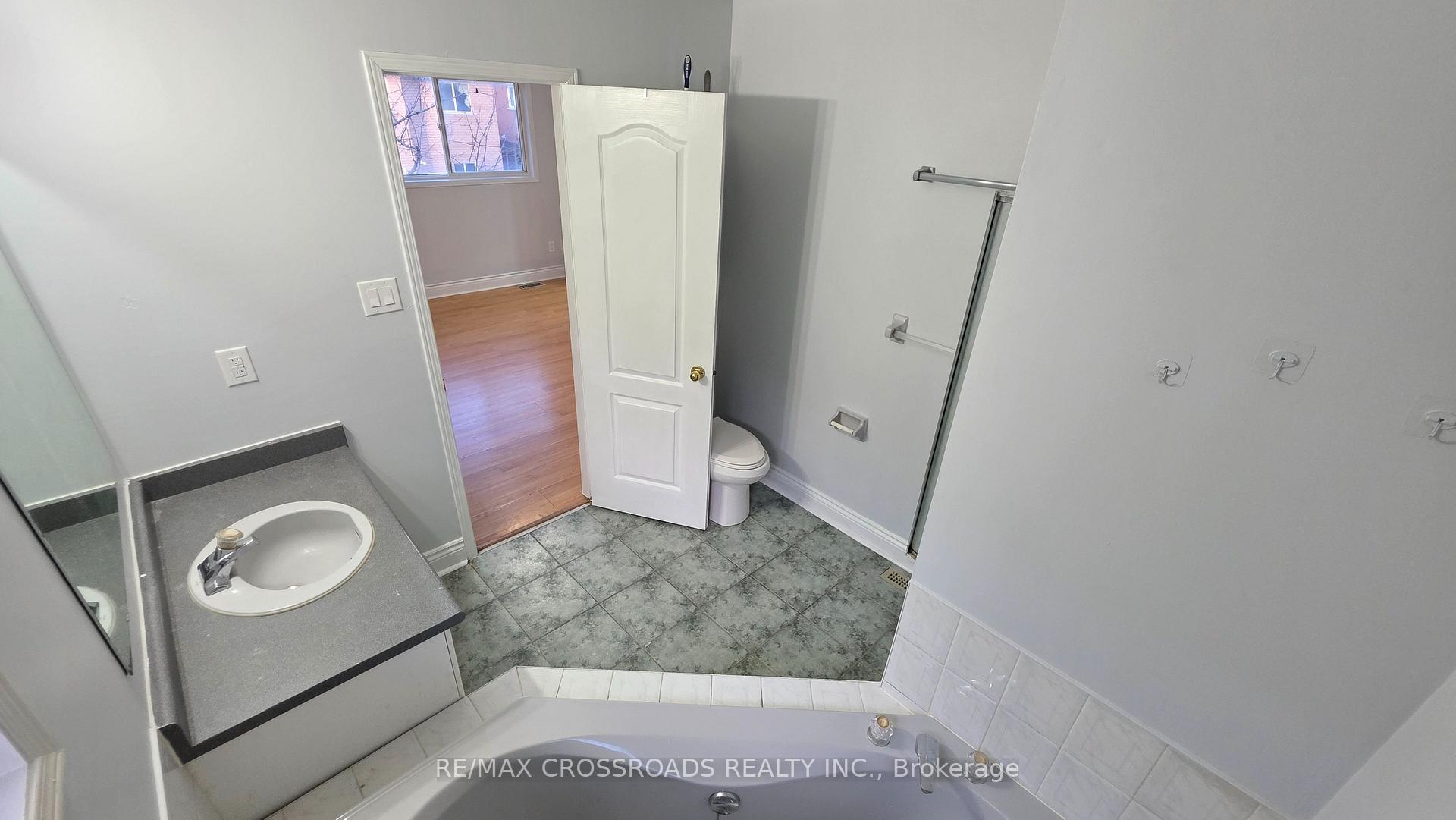 Photo 37 of 3 Meadow Glade Road, Brampton, Sandringham-Wellington — HOMEH