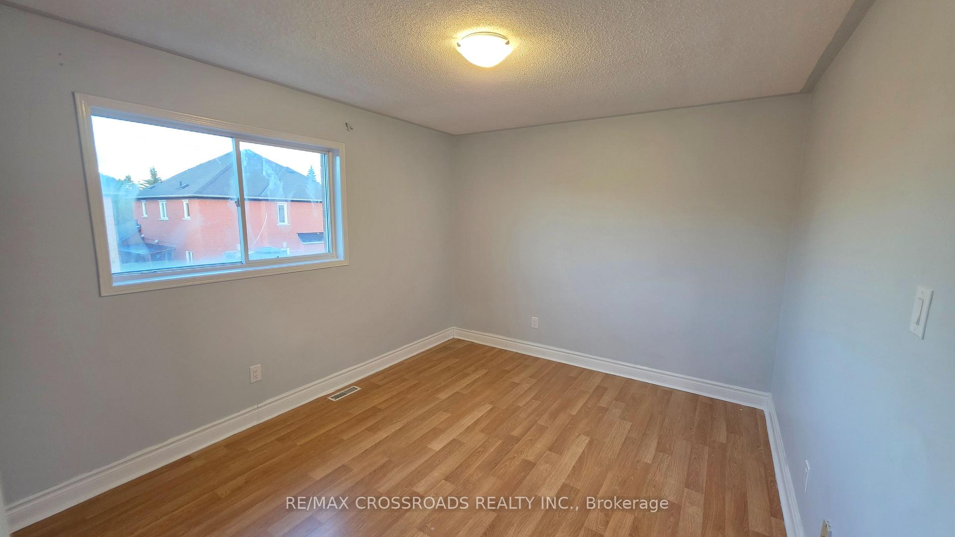 Photo 38 of 3 Meadow Glade Road, Brampton, Sandringham-Wellington — HOMEH