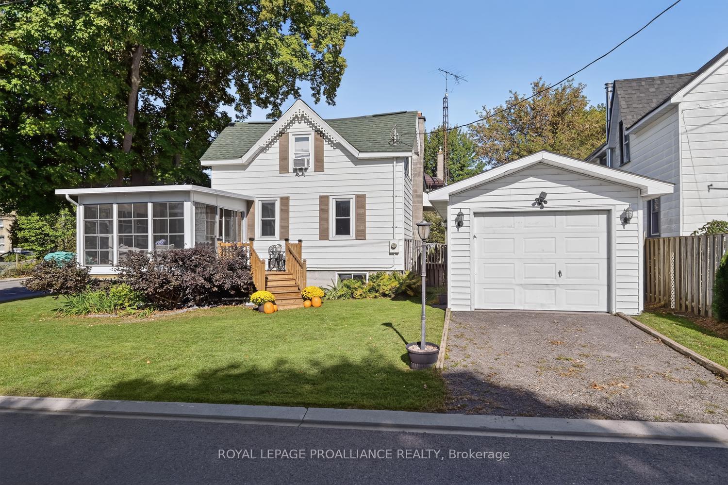 Photo 1 of 155 Henry Street, Edwardsburgh/Cardinal, Town of Cardinal — HOMEH