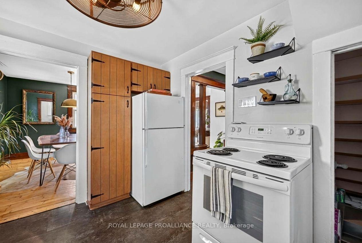 Photo 14 of 155 Henry Street, Edwardsburgh/Cardinal, Town of Cardinal — HOMEH