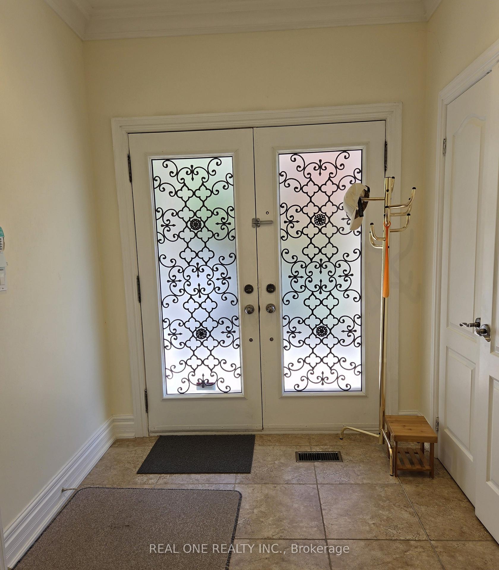 Photo 3 of 36 Wildrose Crescent E, Markham, Bayview Glen — HOMEH