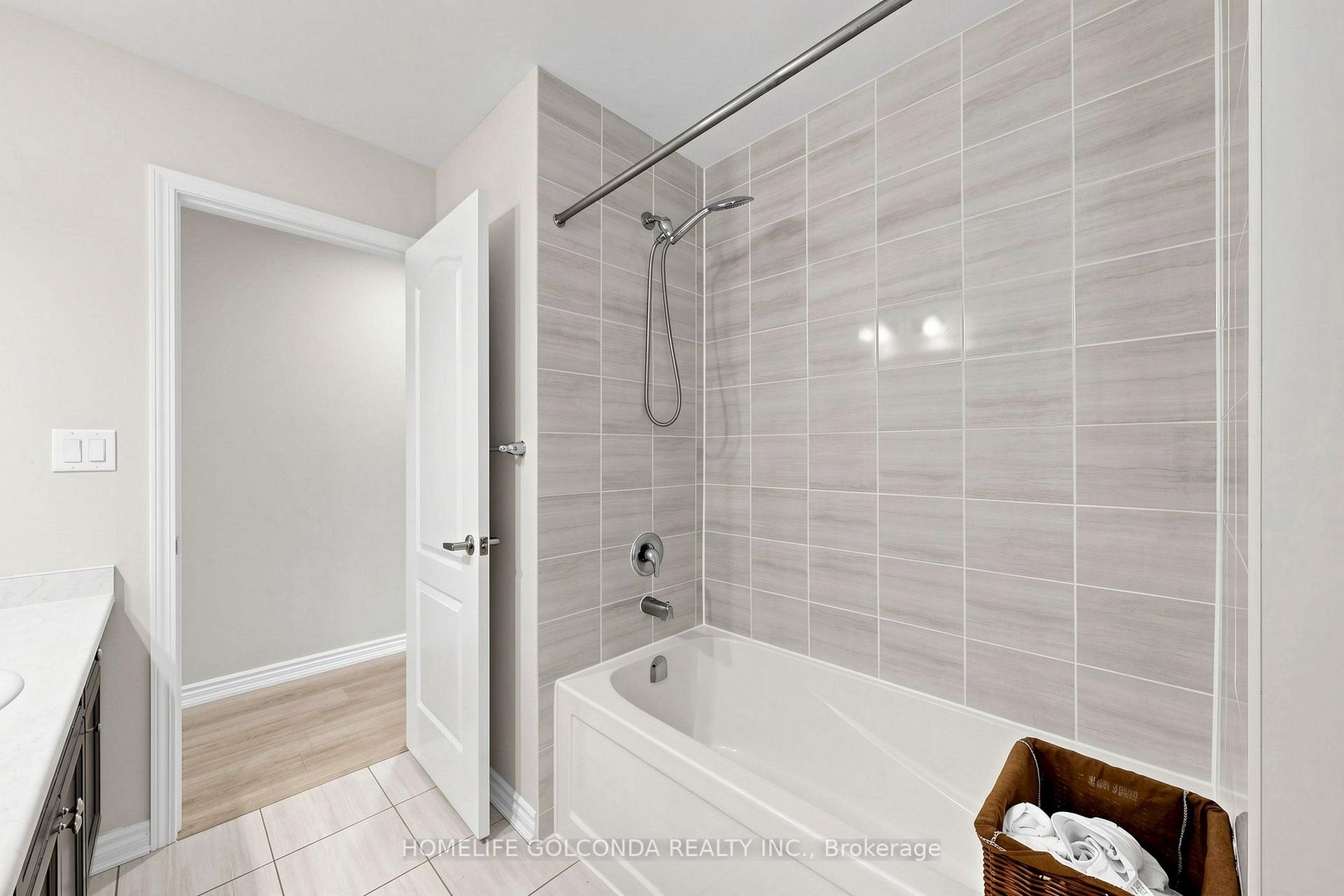 Photo 24 of 2716 Sapphire Drive, Pickering, Rural Pickering — HOMEH