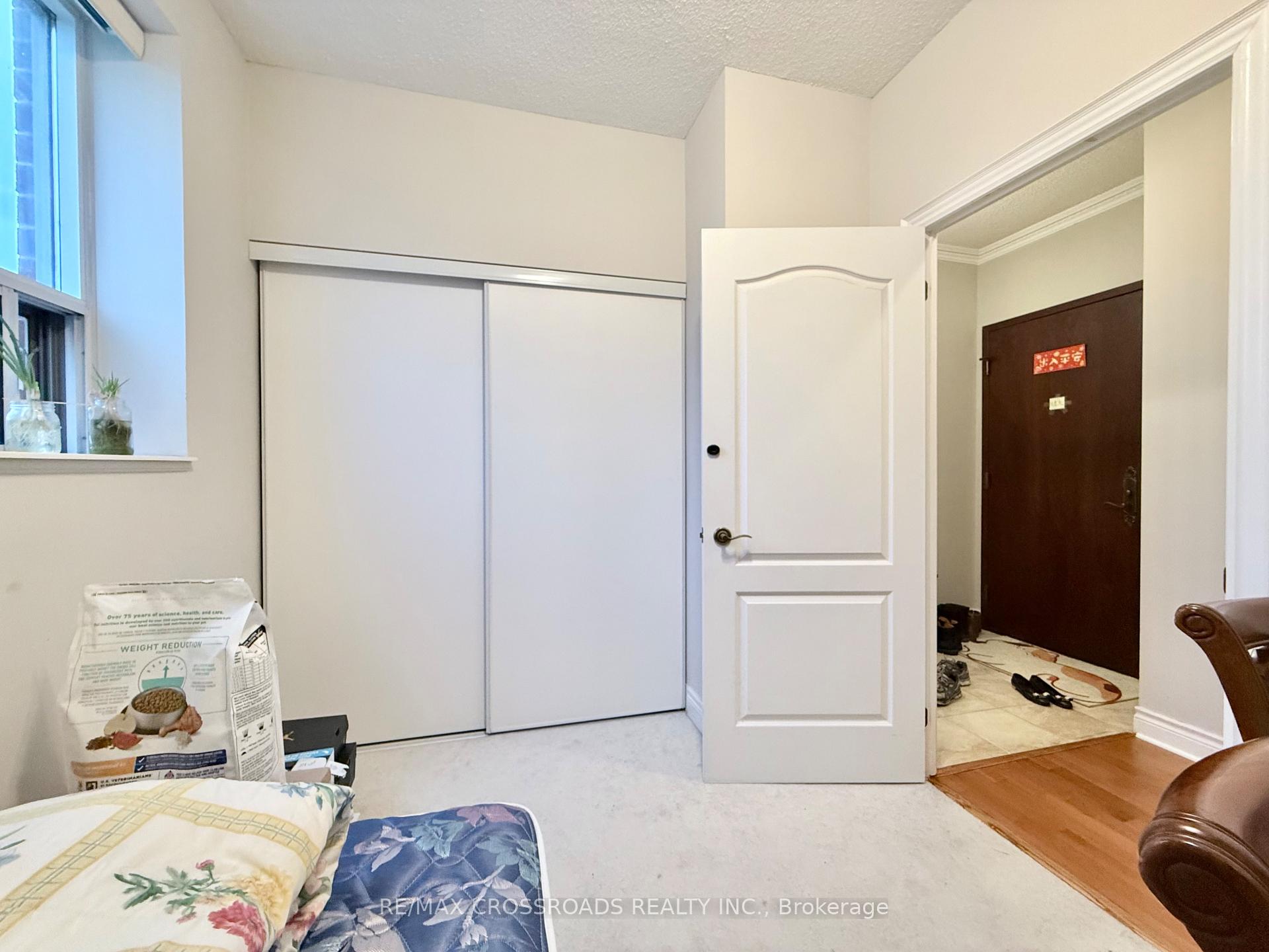 Photo 9 of Unit 603, 1 Clairtrell Road, North York, Willowdale East — HOMEH