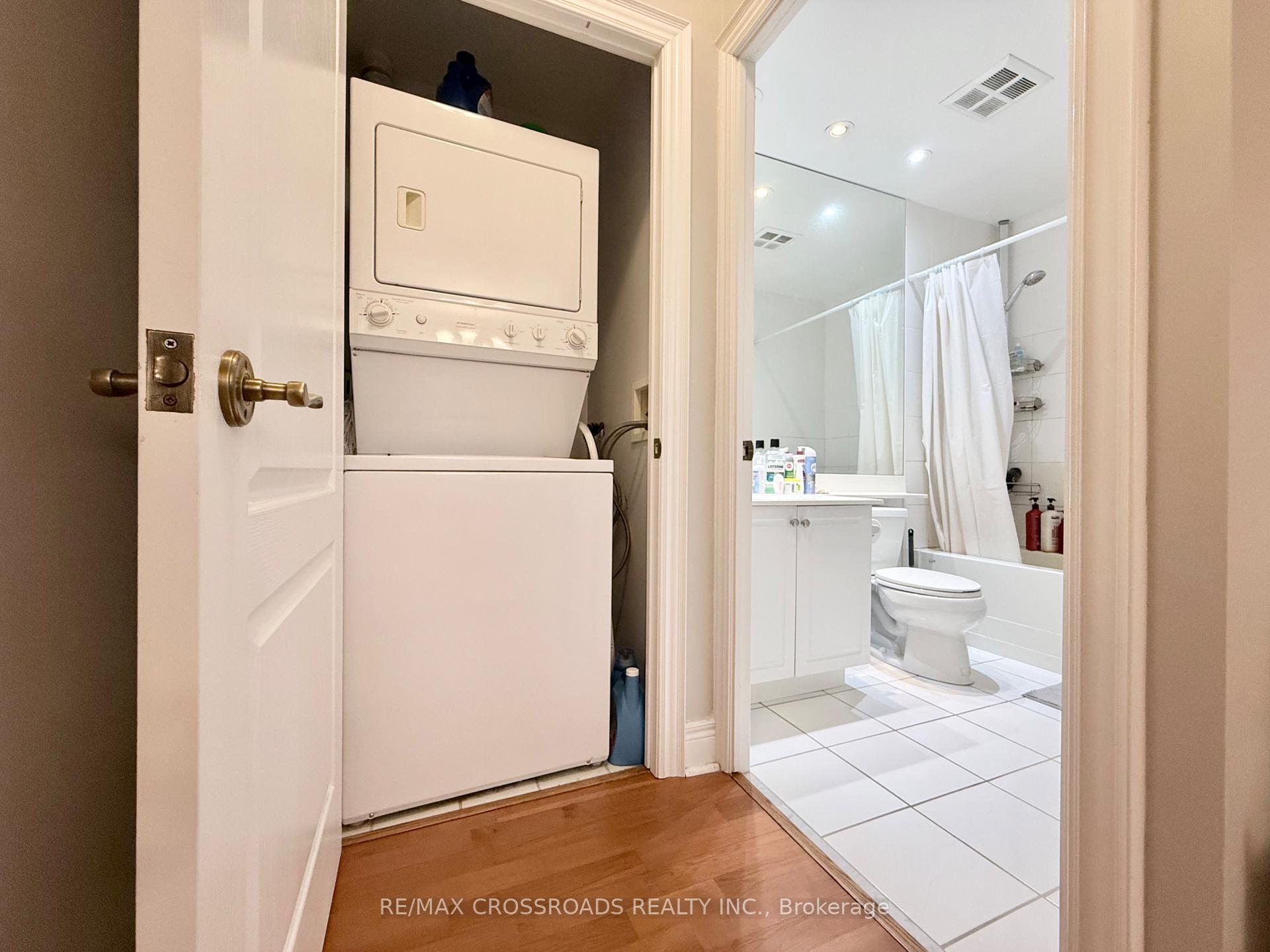 Photo 11 of Unit 603, 1 Clairtrell Road, North York, Willowdale East — HOMEH