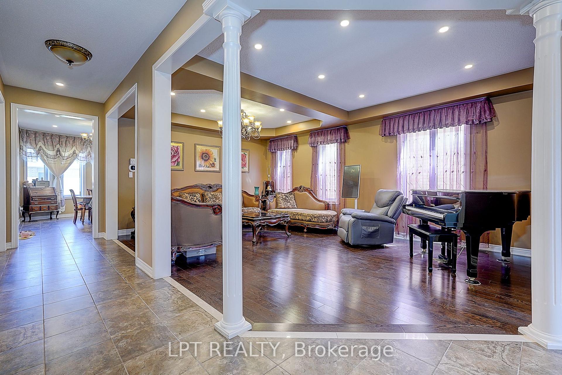 Photo 7 of 1168 McTavish Drive, Newmarket, Stonehaven-Wyndham — HOMEH
