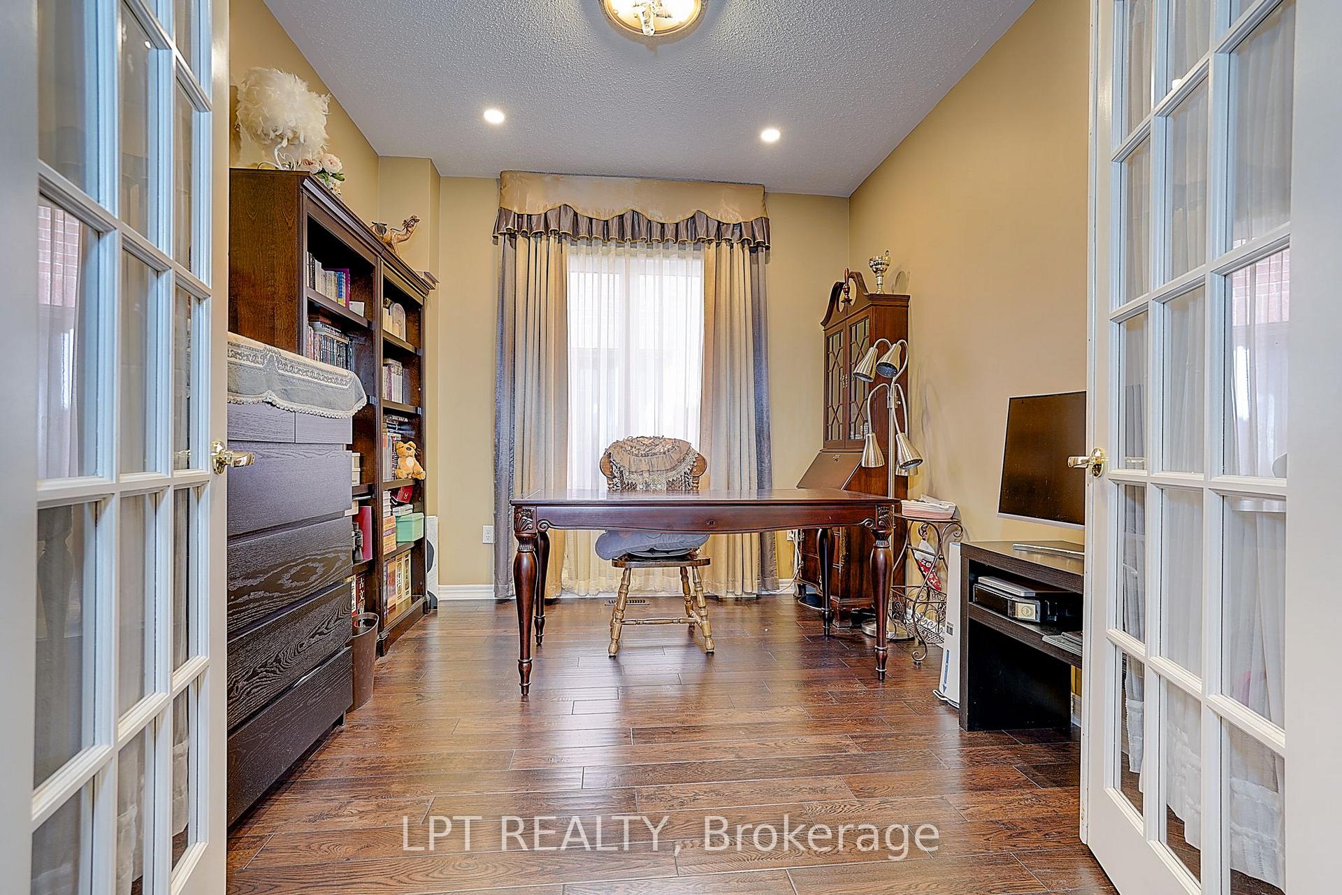 Photo 8 of 1168 McTavish Drive, Newmarket, Stonehaven-Wyndham — HOMEH