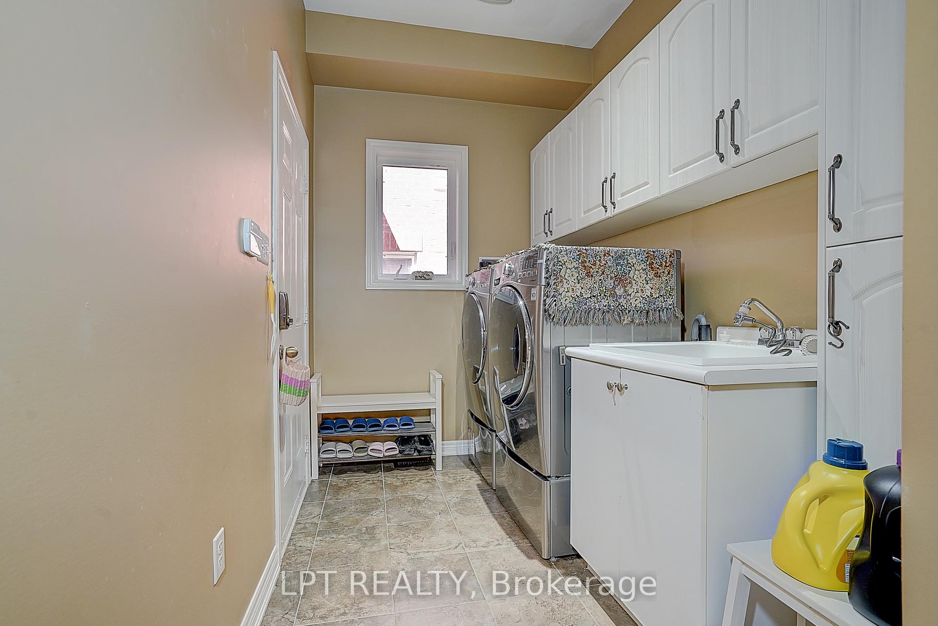 Photo 14 of 1168 McTavish Drive, Newmarket, Stonehaven-Wyndham — HOMEH
