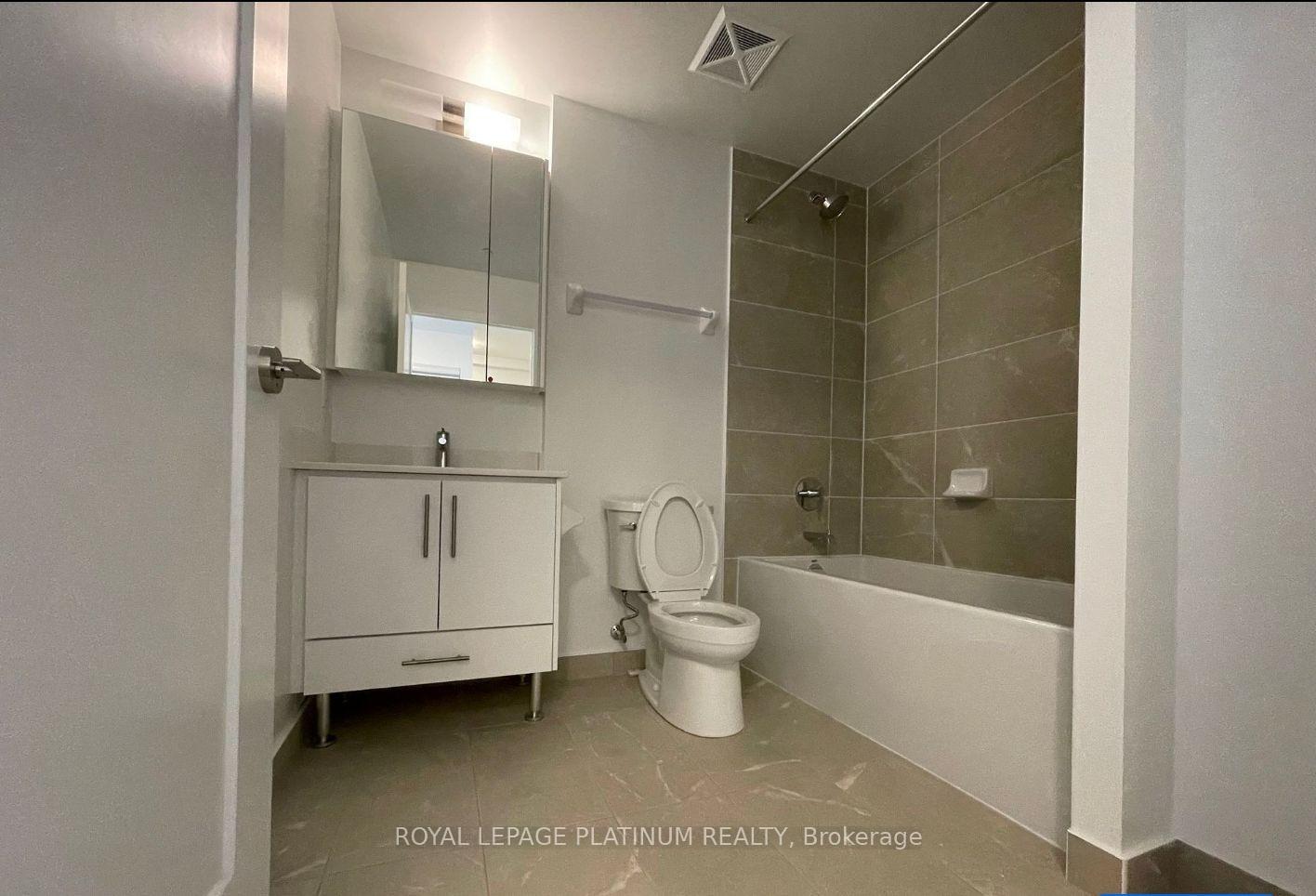 Photo 10 of Unit 306, 105 Oneida Crescent, Richmond Hill, Langstaff — HOMEH