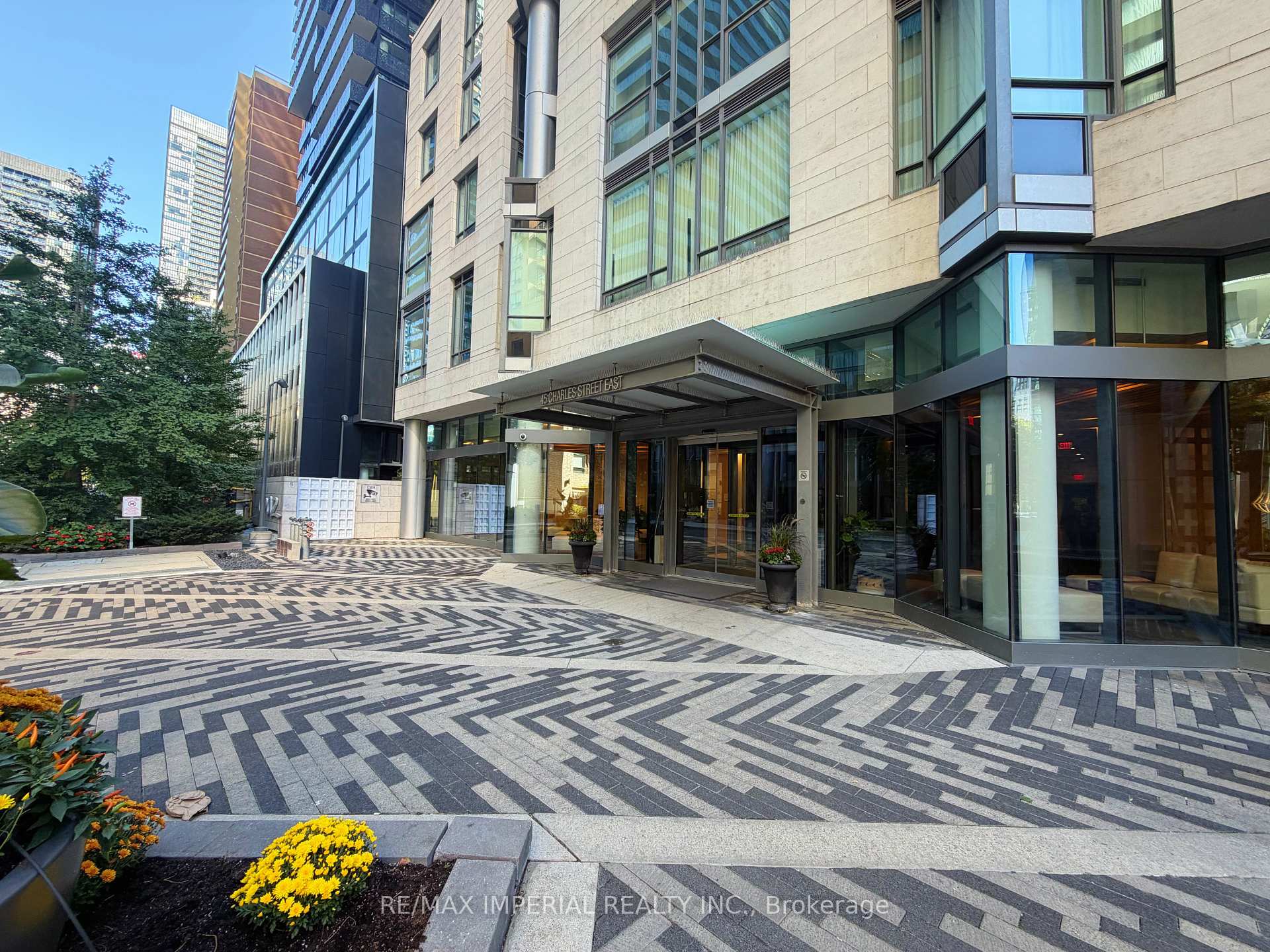 Photo 2 of Unit 4011, 45 Charles Street E, Toronto, Church-Yonge Corridor — HOMEH