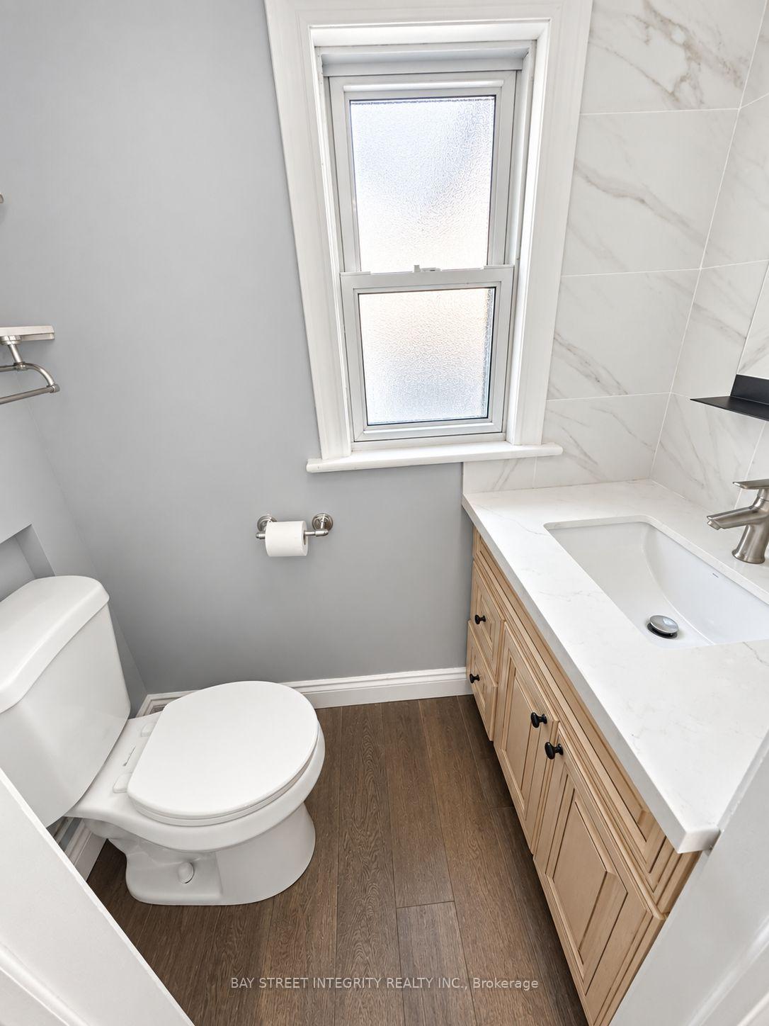 Photo 19 of 104 Shelborne Avenue, Toronto, Bedford Park-Nortown — HOMEH