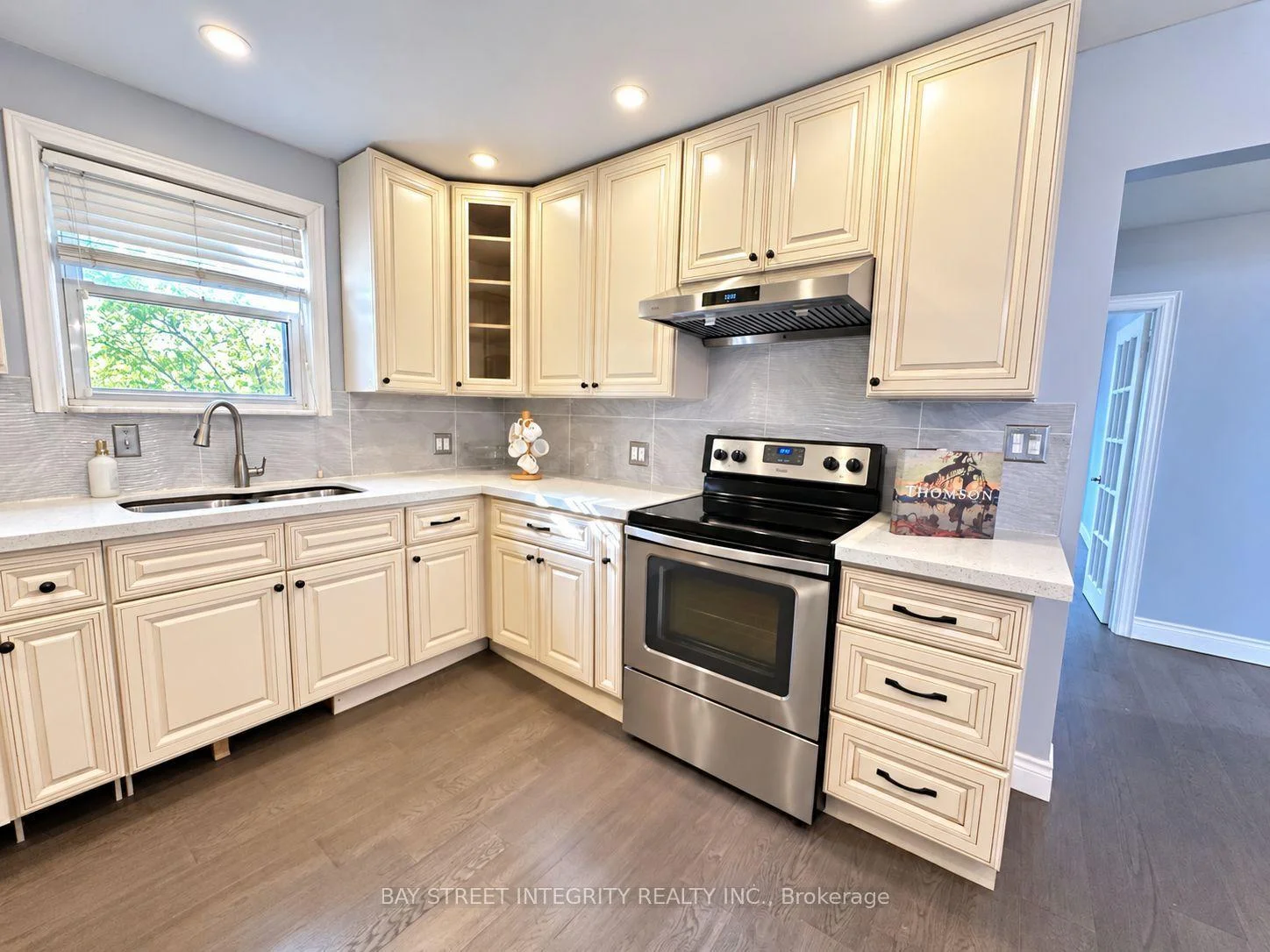 Photo 27 of 104 Shelborne Avenue, Toronto, Bedford Park-Nortown — HOMEH