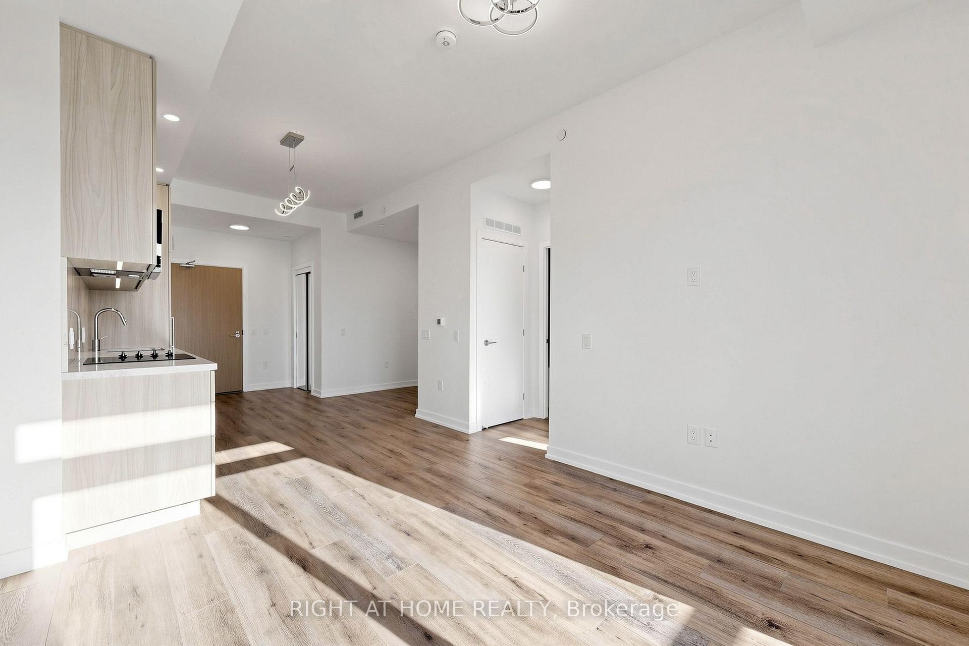 Photo 11 of Unit 1903, 21 Meadowdale Road, Vaughan, Vaughan Corporate Centre — HOMEH