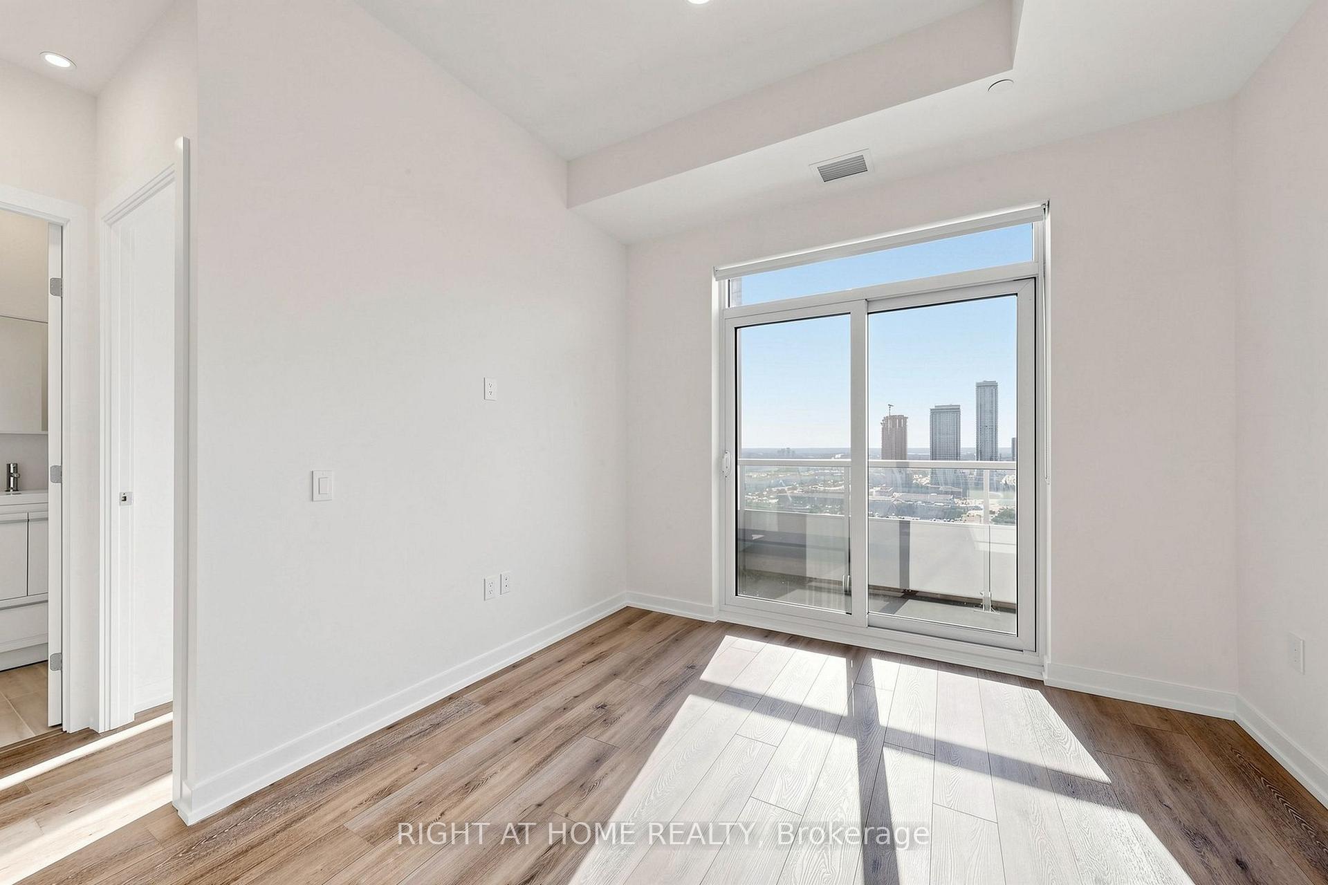 Photo 13 of Unit 1903, 21 Meadowdale Road, Vaughan, Vaughan Corporate Centre — HOMEH
