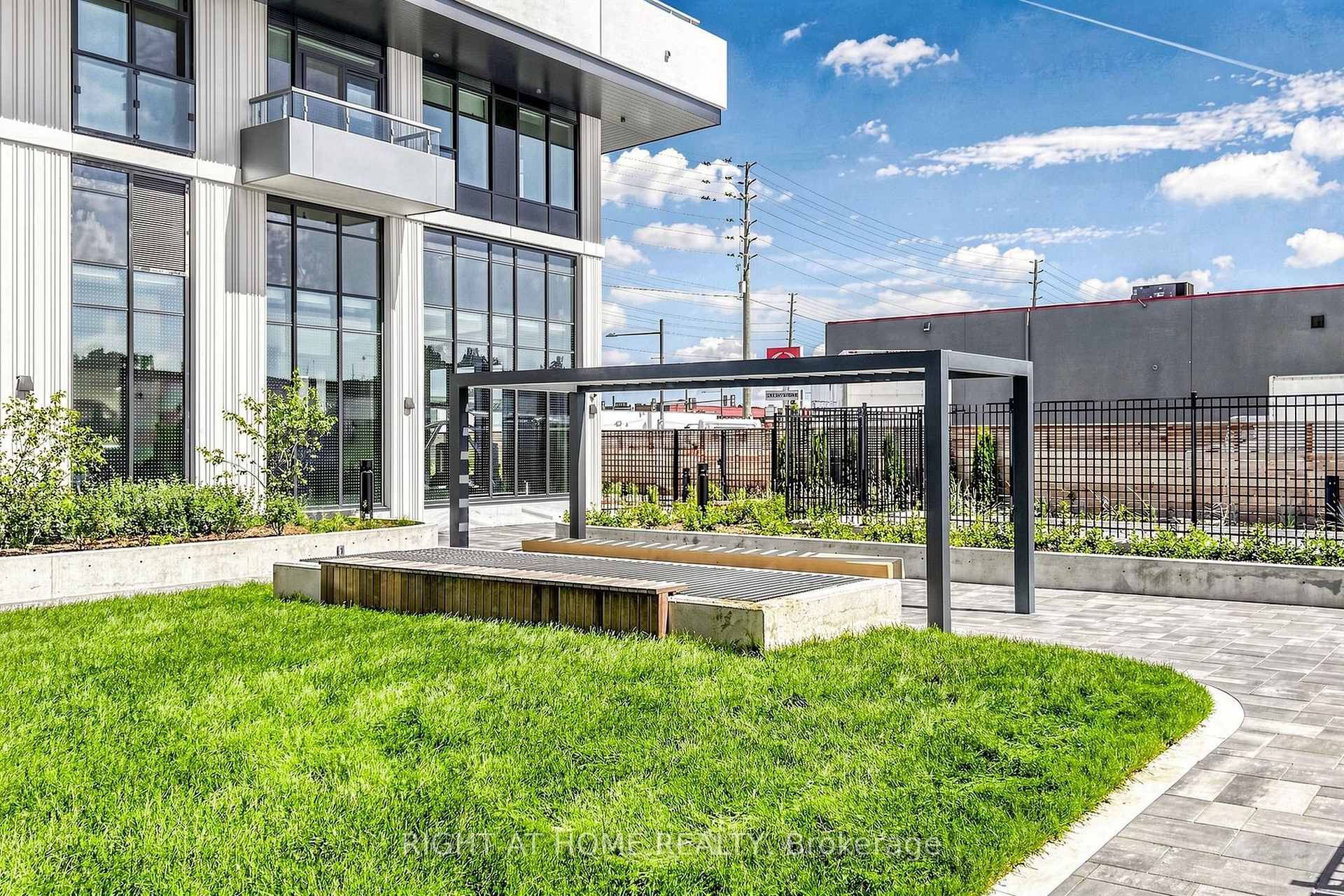 Photo 38 of Unit 1903, 21 Meadowdale Road, Vaughan, Vaughan Corporate Centre — HOMEH