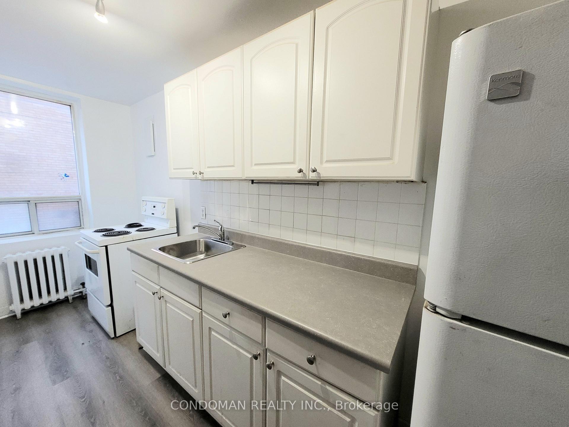 Photo 3 of Unit 105, 852 Broadview Avenue, Toronto, Playter Estates-Danforth — HOMEH