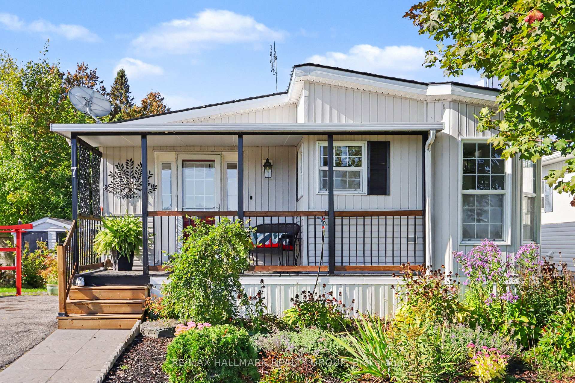 Photo 2 of 7 du Lac Private, Ottawa, Remainder of Stittsville & Area — HOMEH