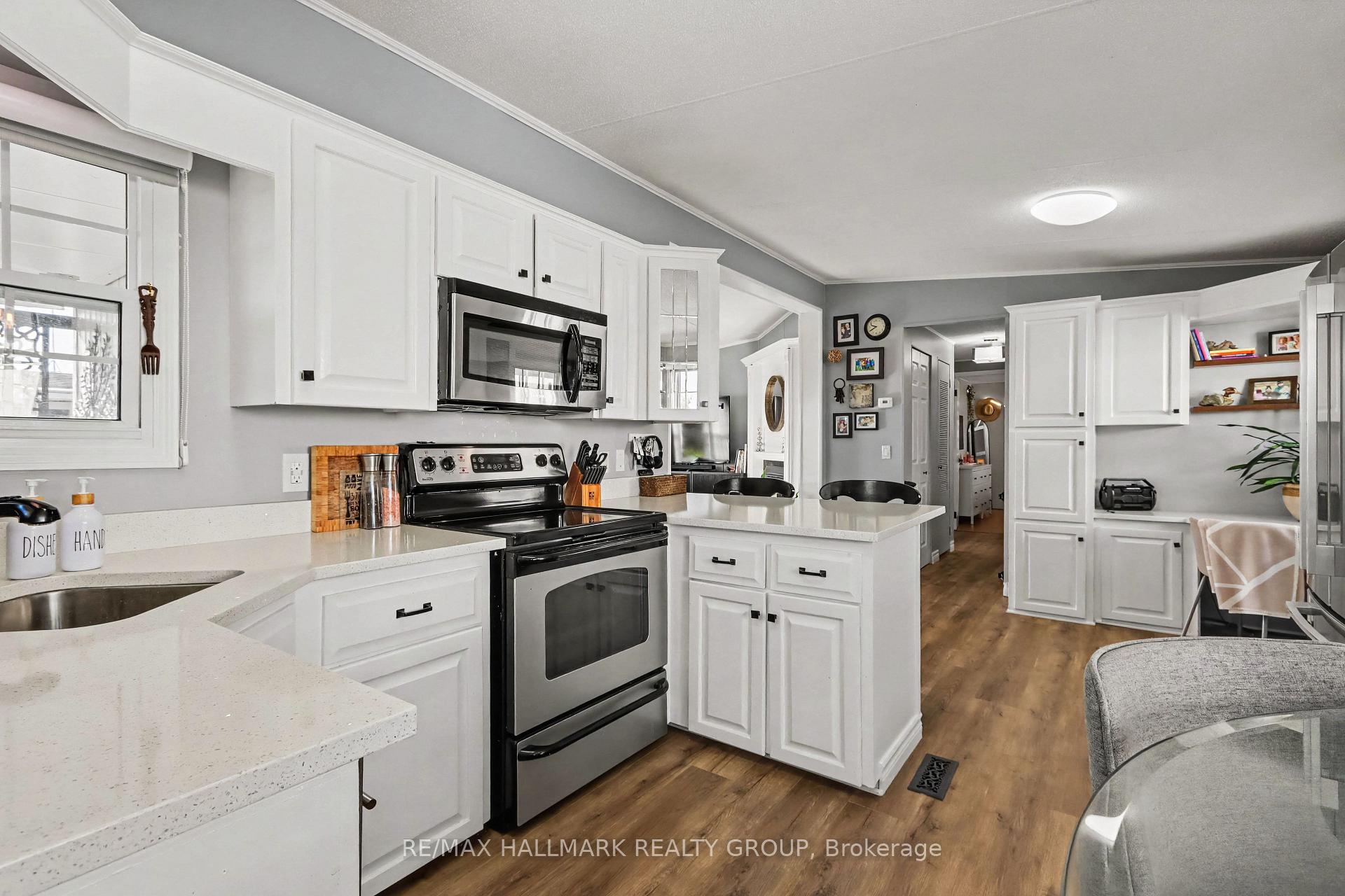 Photo 13 of 7 du Lac Private, Ottawa, Remainder of Stittsville & Area — HOMEH