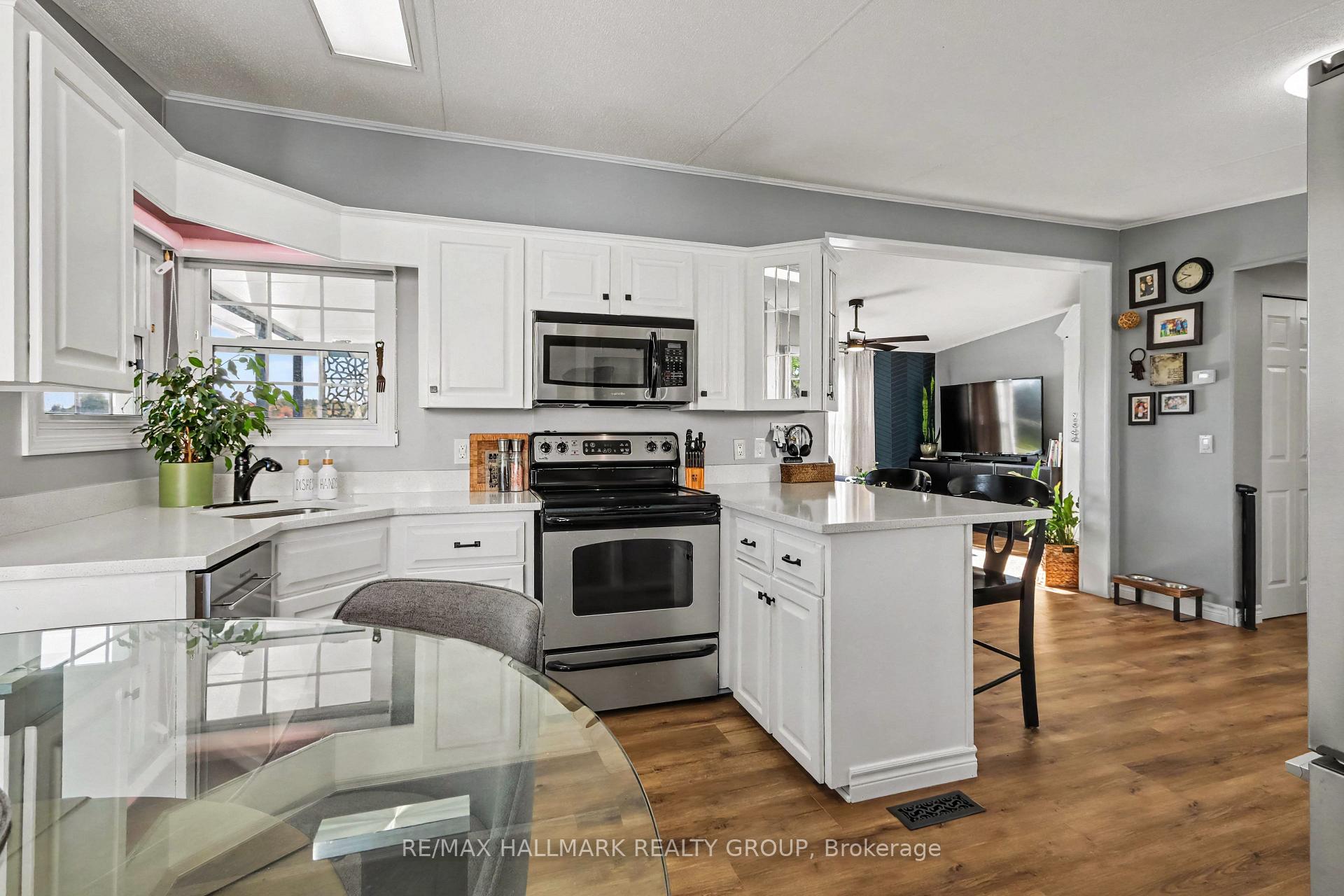 Photo 14 of 7 du Lac Private, Ottawa, Remainder of Stittsville & Area — HOMEH