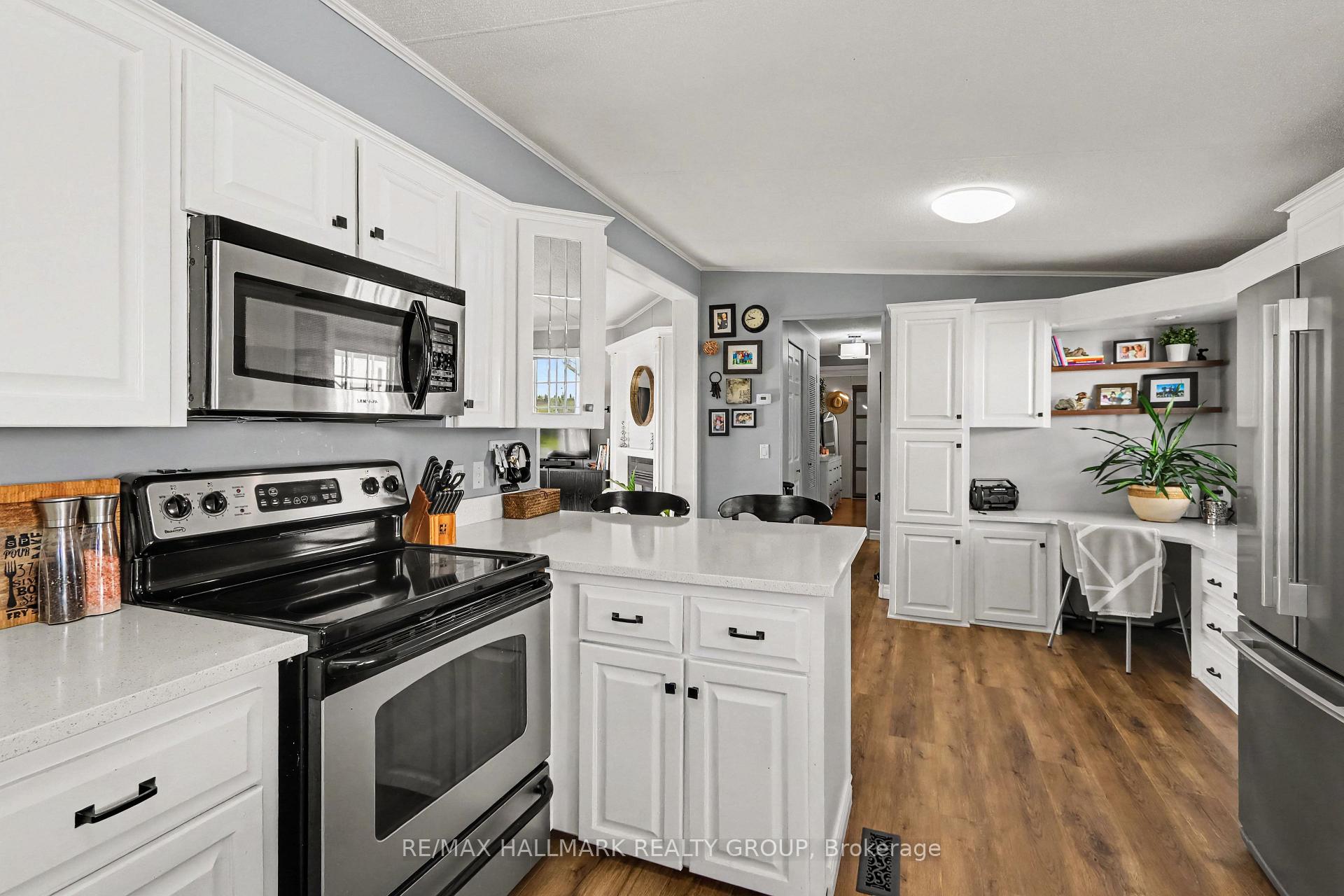 Photo 15 of 7 du Lac Private, Ottawa, Remainder of Stittsville & Area — HOMEH