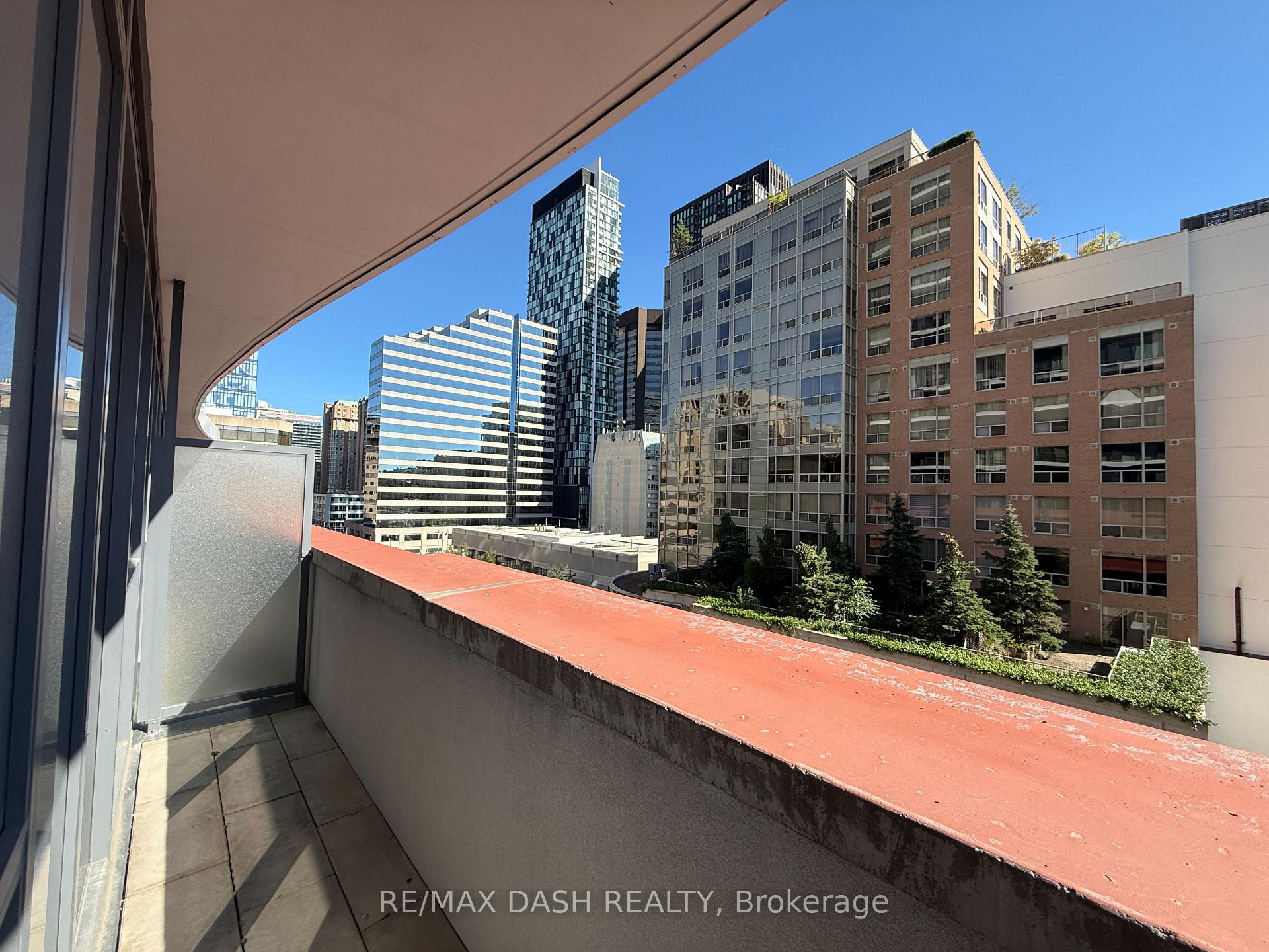 Photo 10 of Unit 508, 280 Dundas Street W, Toronto, Kensington-Chinatown — HOMEH