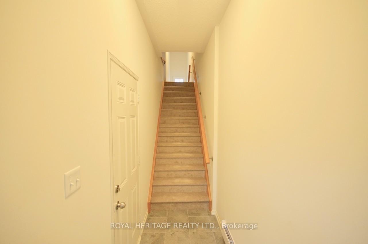Photo 2 of Unit 173, 2556 Rosedrop Path, Oshawa, Windfields — HOMEH