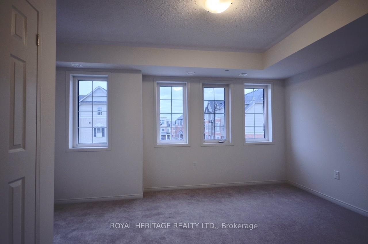 Photo 13 of Unit 173, 2556 Rosedrop Path, Oshawa, Windfields — HOMEH