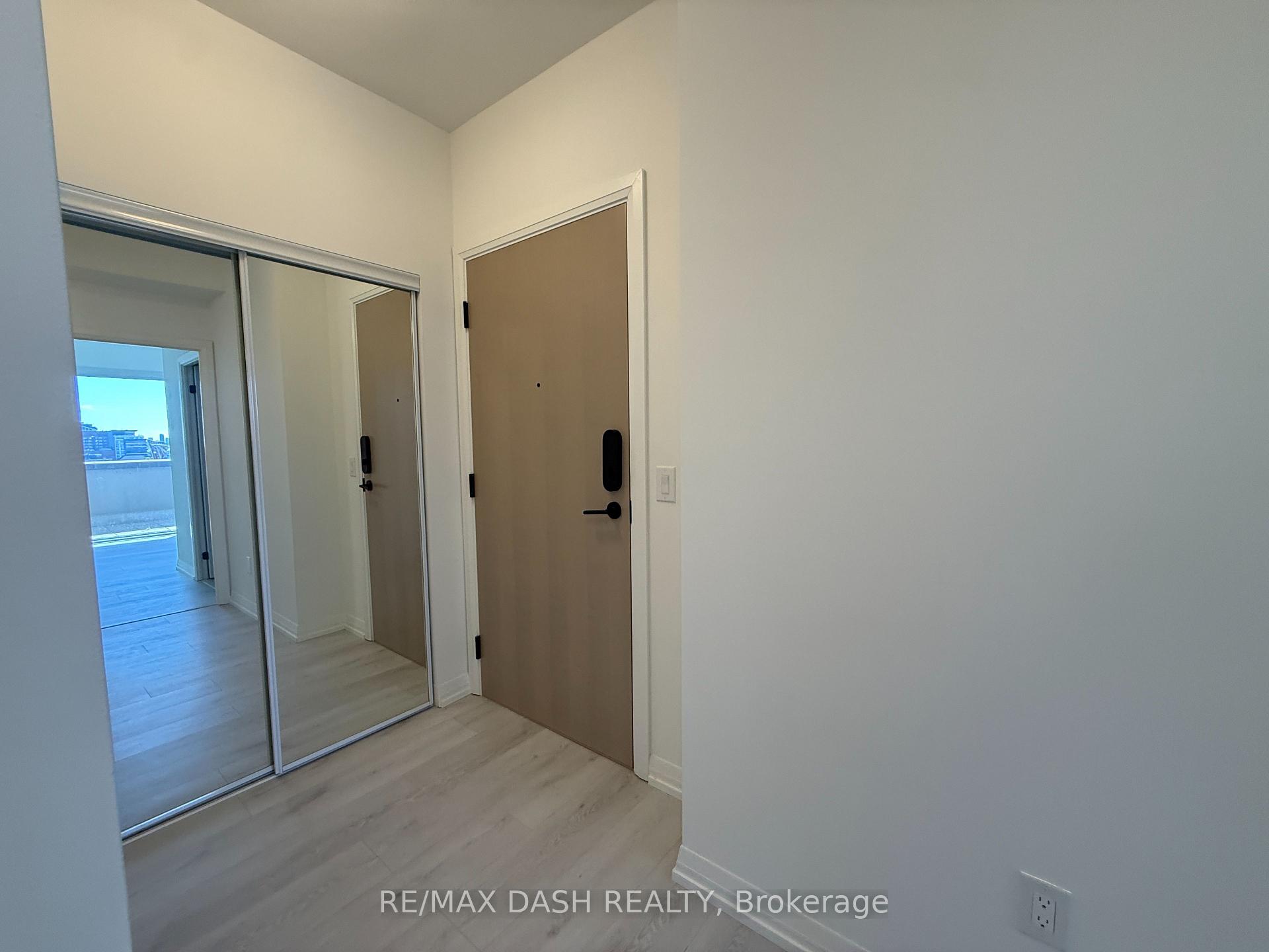 Photo 2 of Unit 512, 280 Dundas Street W, Toronto, University — HOMEH