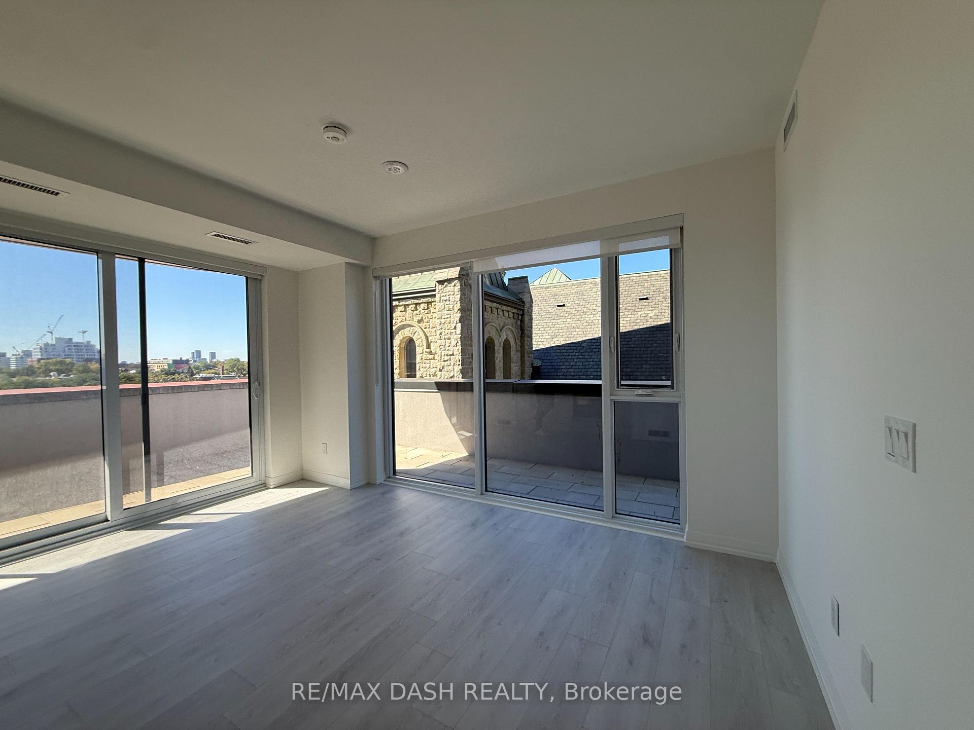 Photo 9 of Unit 512, 280 Dundas Street W, Toronto, University — HOMEH