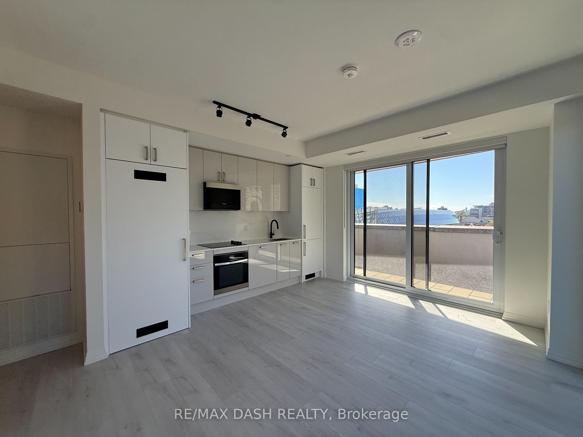 Photo 10 of Unit 512, 280 Dundas Street W, Toronto, University — HOMEH