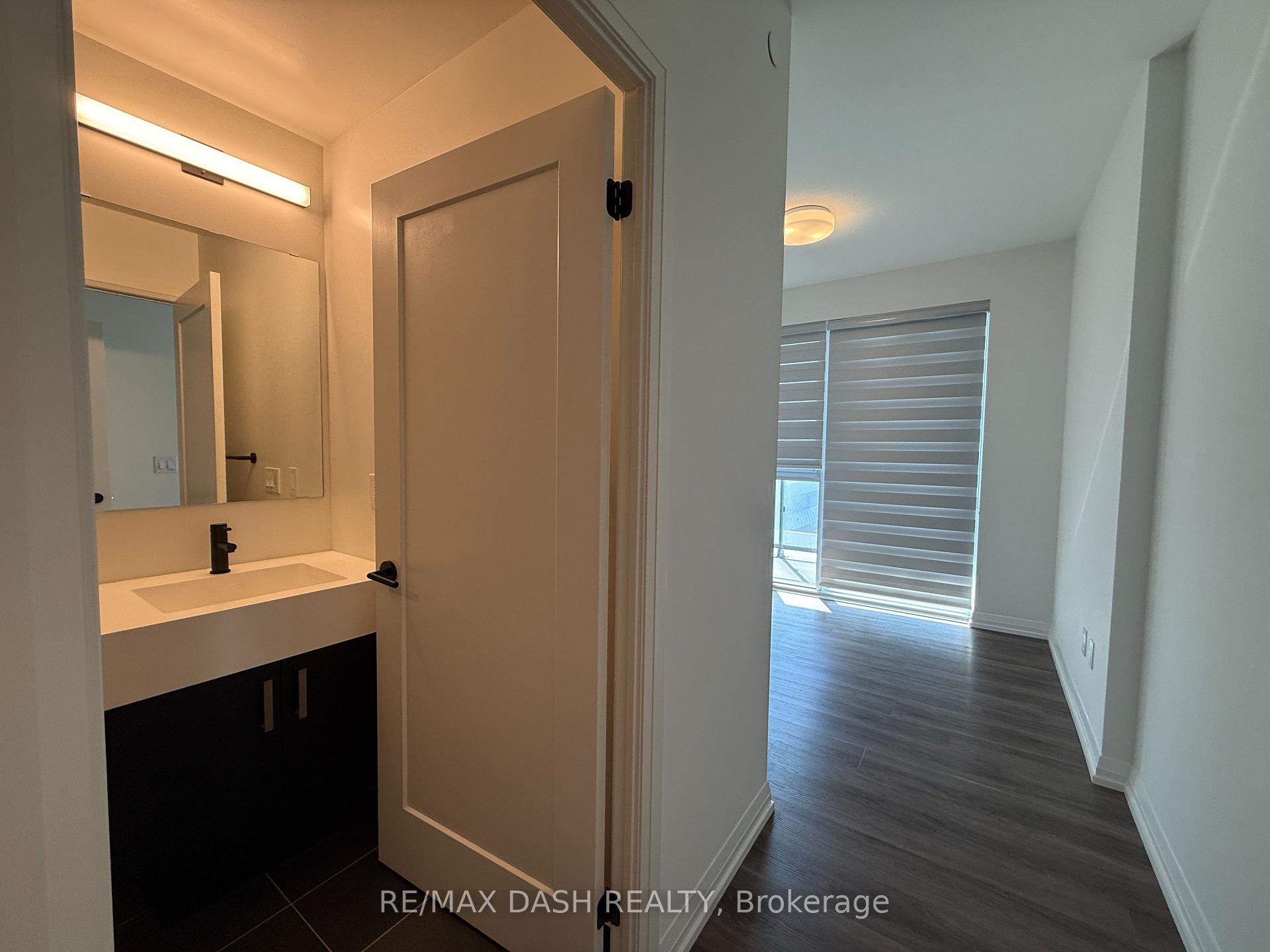 Photo 3 of Unit 811, 280 Dundas Street W, Toronto, University — HOMEH