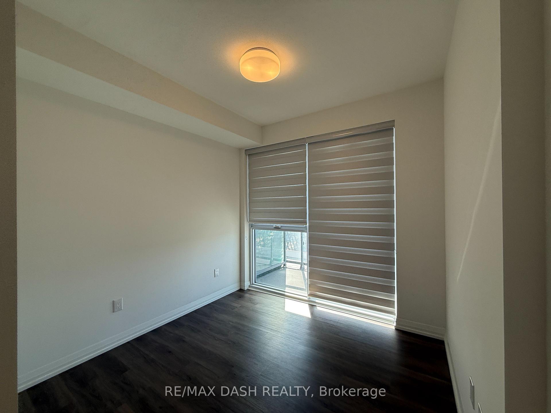 Photo 5 of Unit 811, 280 Dundas Street W, Toronto, University — HOMEH