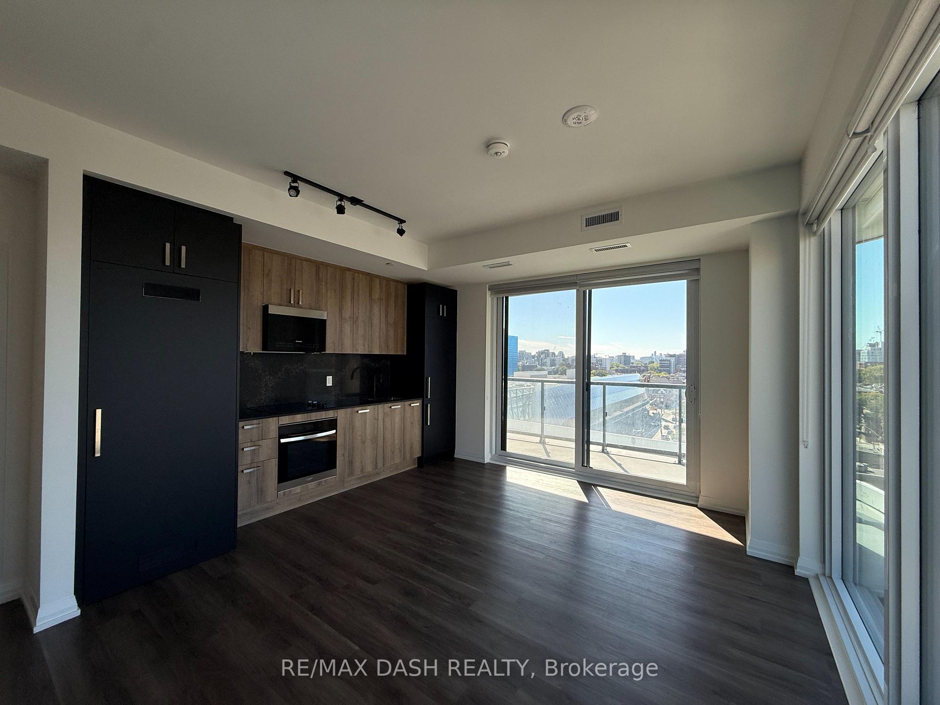 Photo 13 of Unit 811, 280 Dundas Street W, Toronto, University — HOMEH
