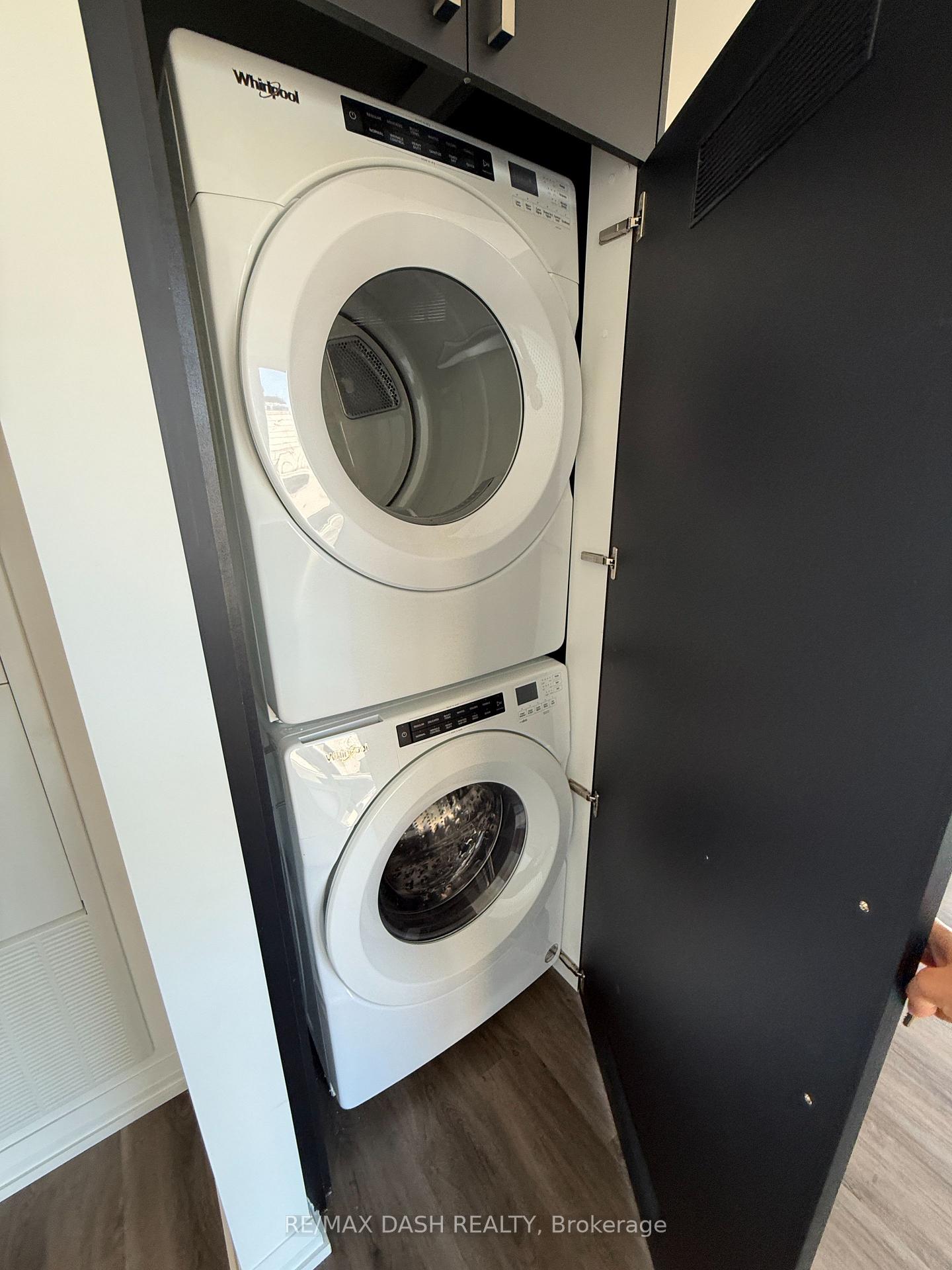 Photo 15 of Unit 811, 280 Dundas Street W, Toronto, University — HOMEH