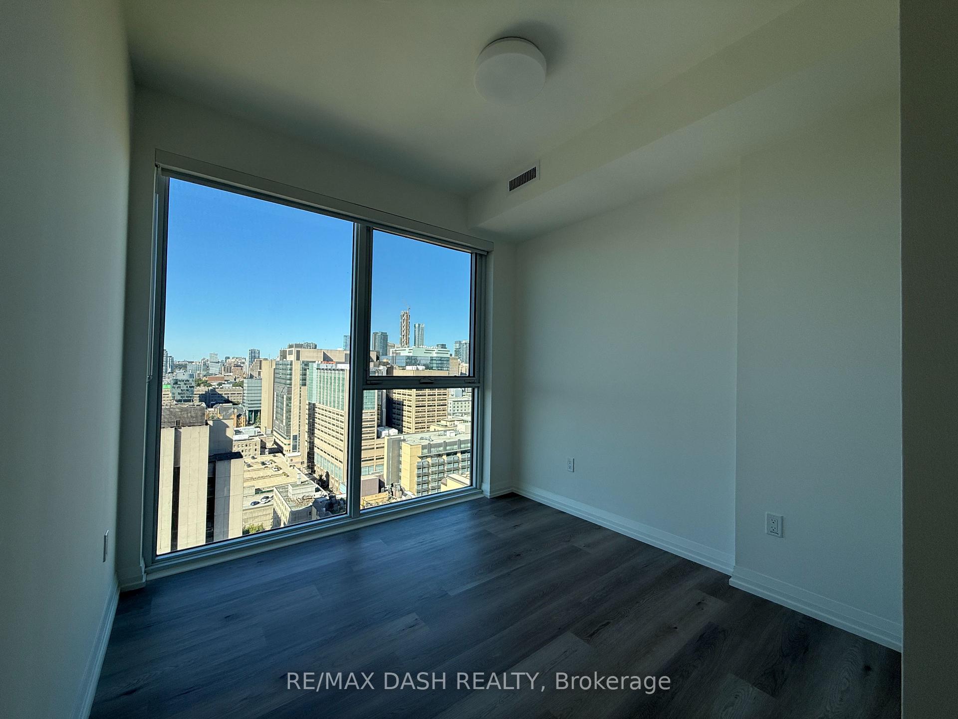Photo 7 of Unit 2702, 280 Dundas Street W, Toronto, Kensington-Chinatown — HOMEH