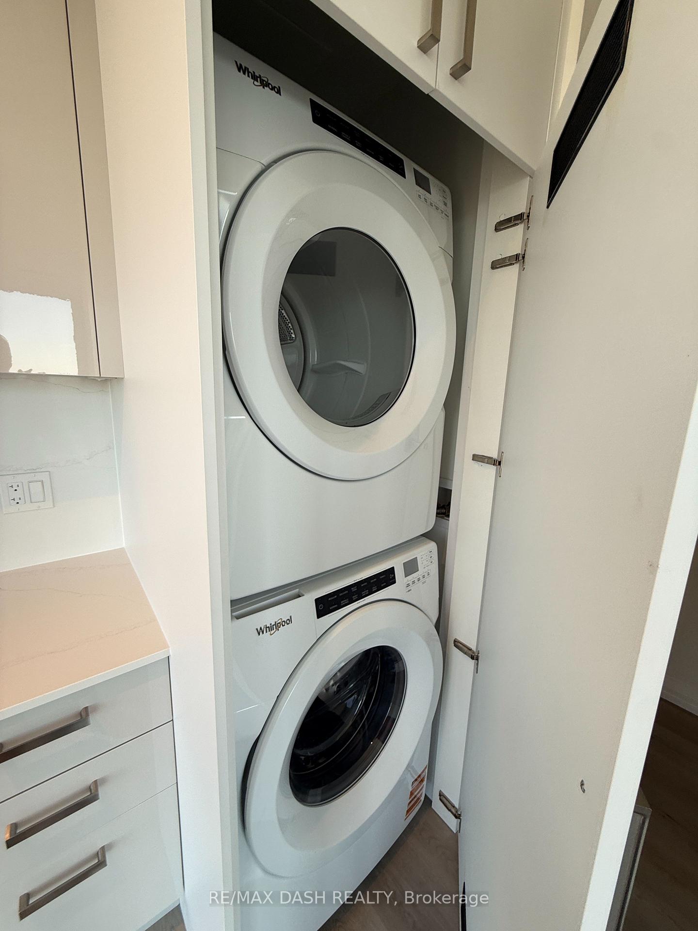 Photo 15 of Unit 2702, 280 Dundas Street W, Toronto, Kensington-Chinatown — HOMEH