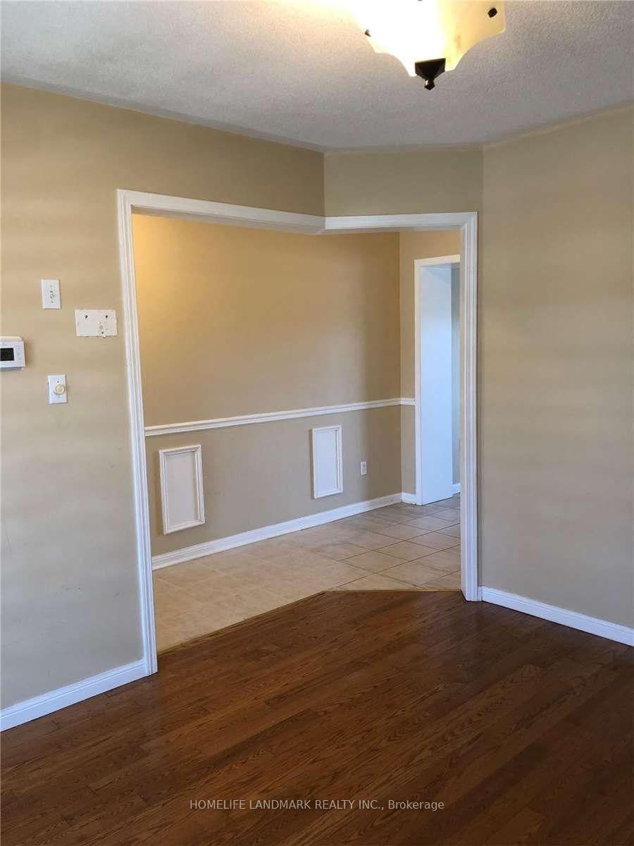 Photo 5 of 139 Raponi Circle, Scarborough, Rouge — HOMEH