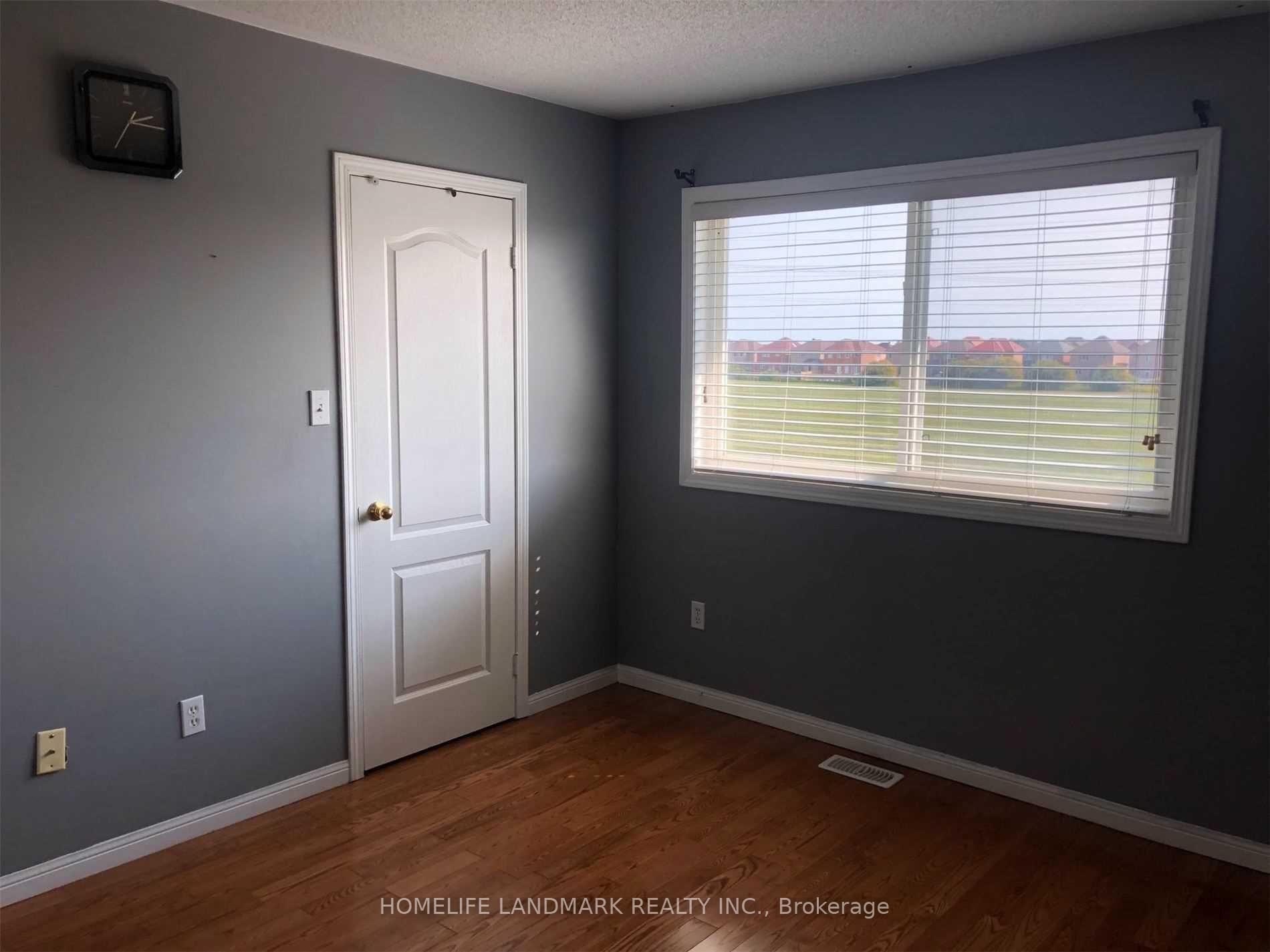 Photo 11 of 139 Raponi Circle, Scarborough, Rouge — HOMEH